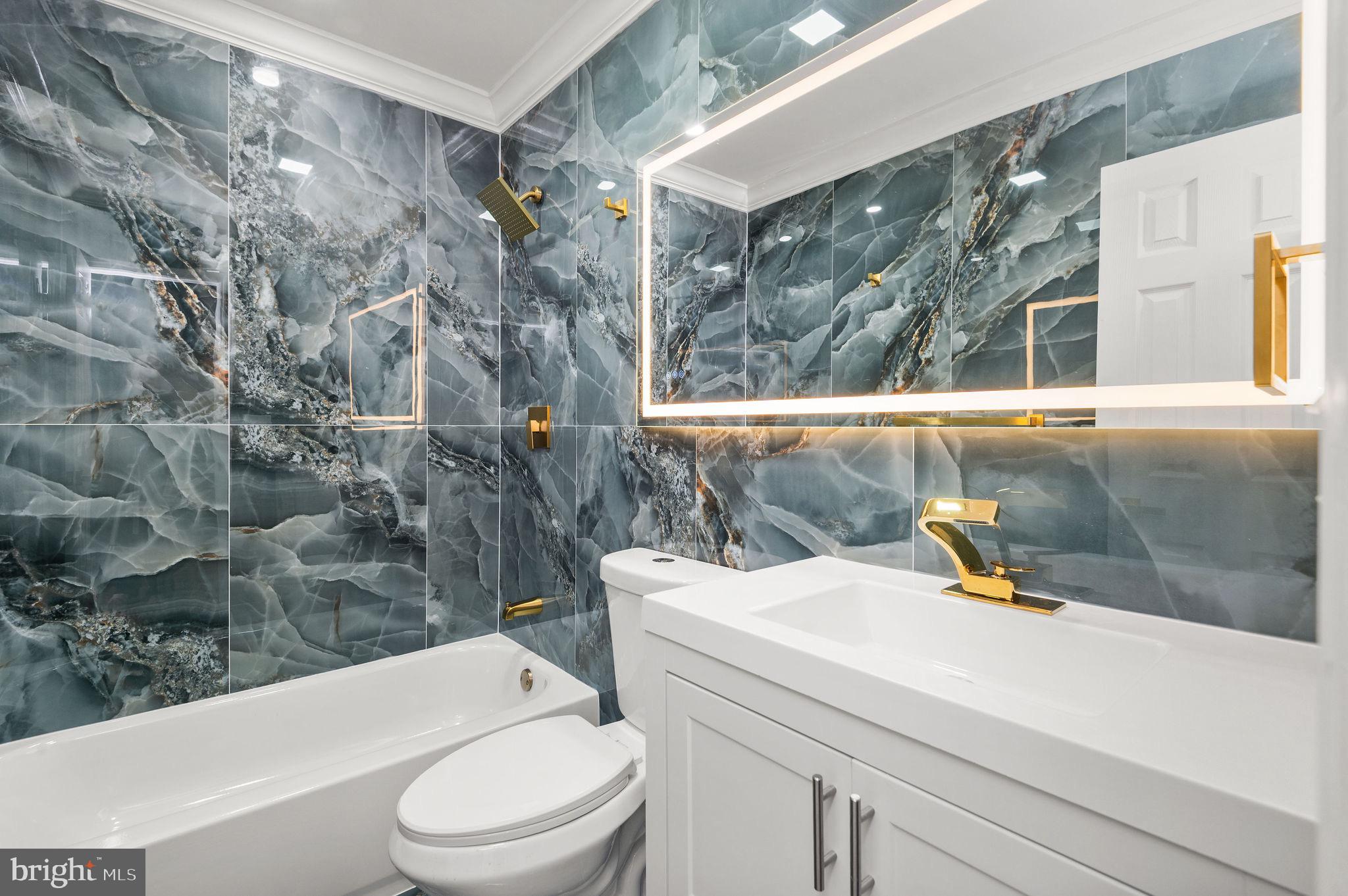 UNIVERSITY CITY - Residential