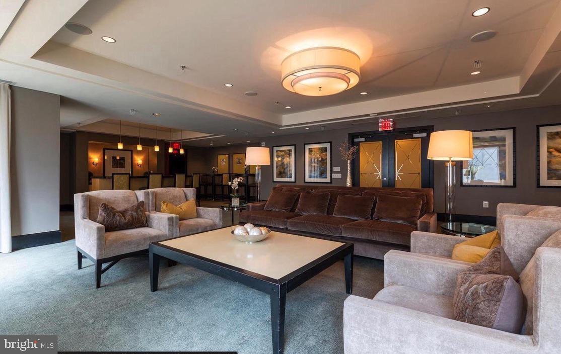 LIONSGATE - Residential