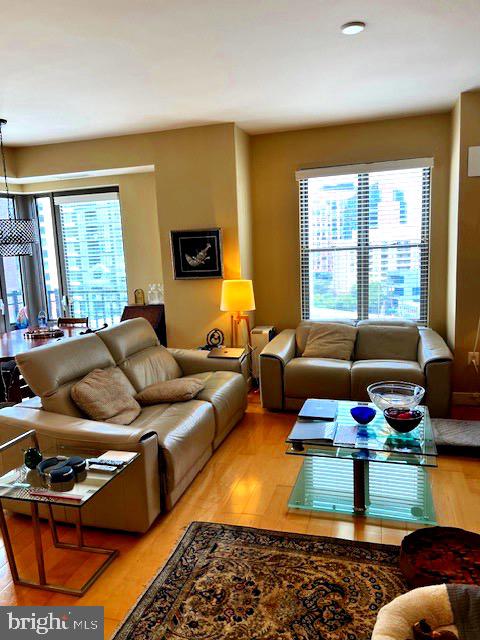 7710 WOODMONT AVENUE NE 911