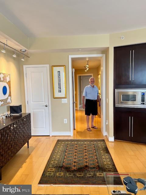 LIONSGATE - Residential