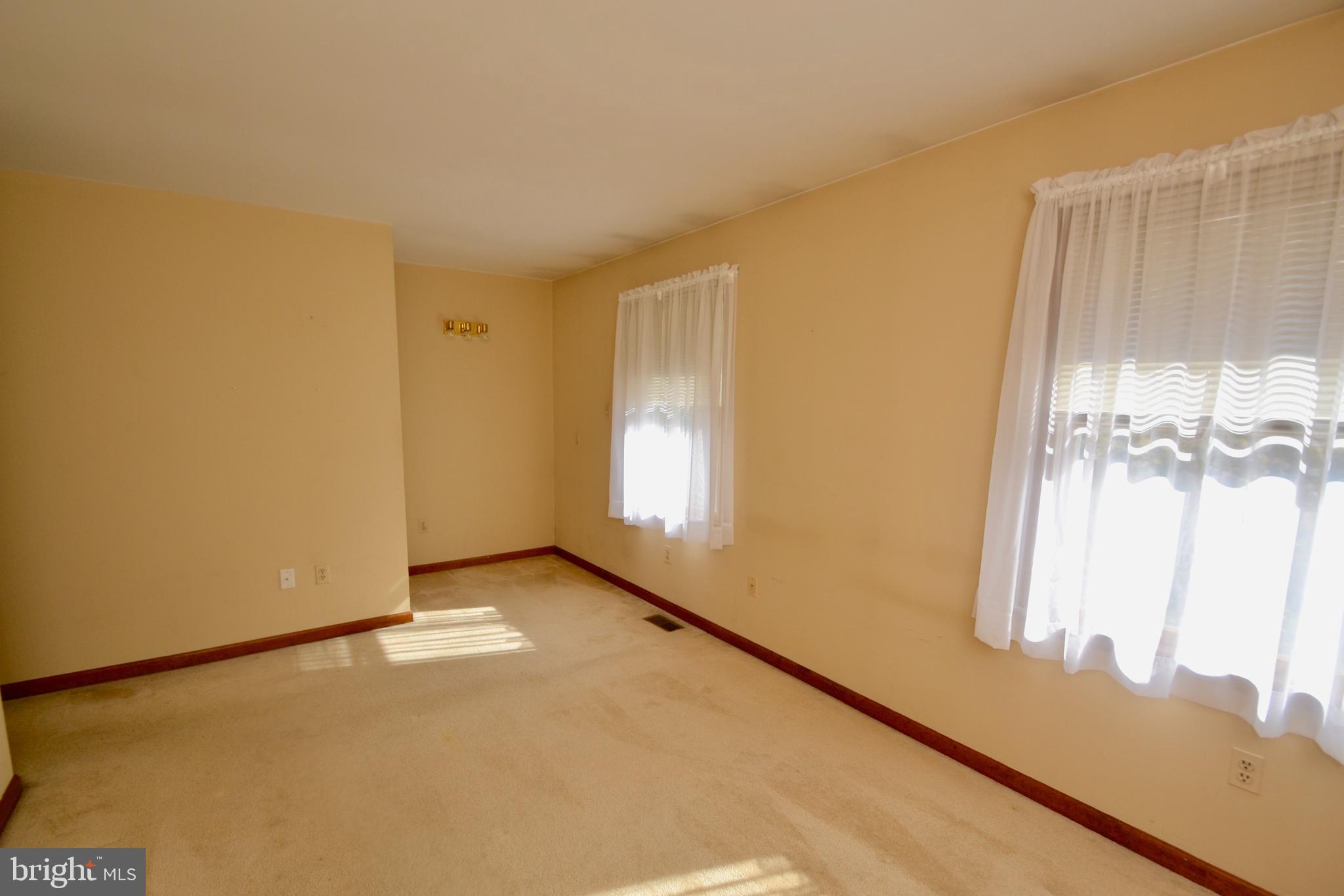 WAKEFIELD WEST - Residential