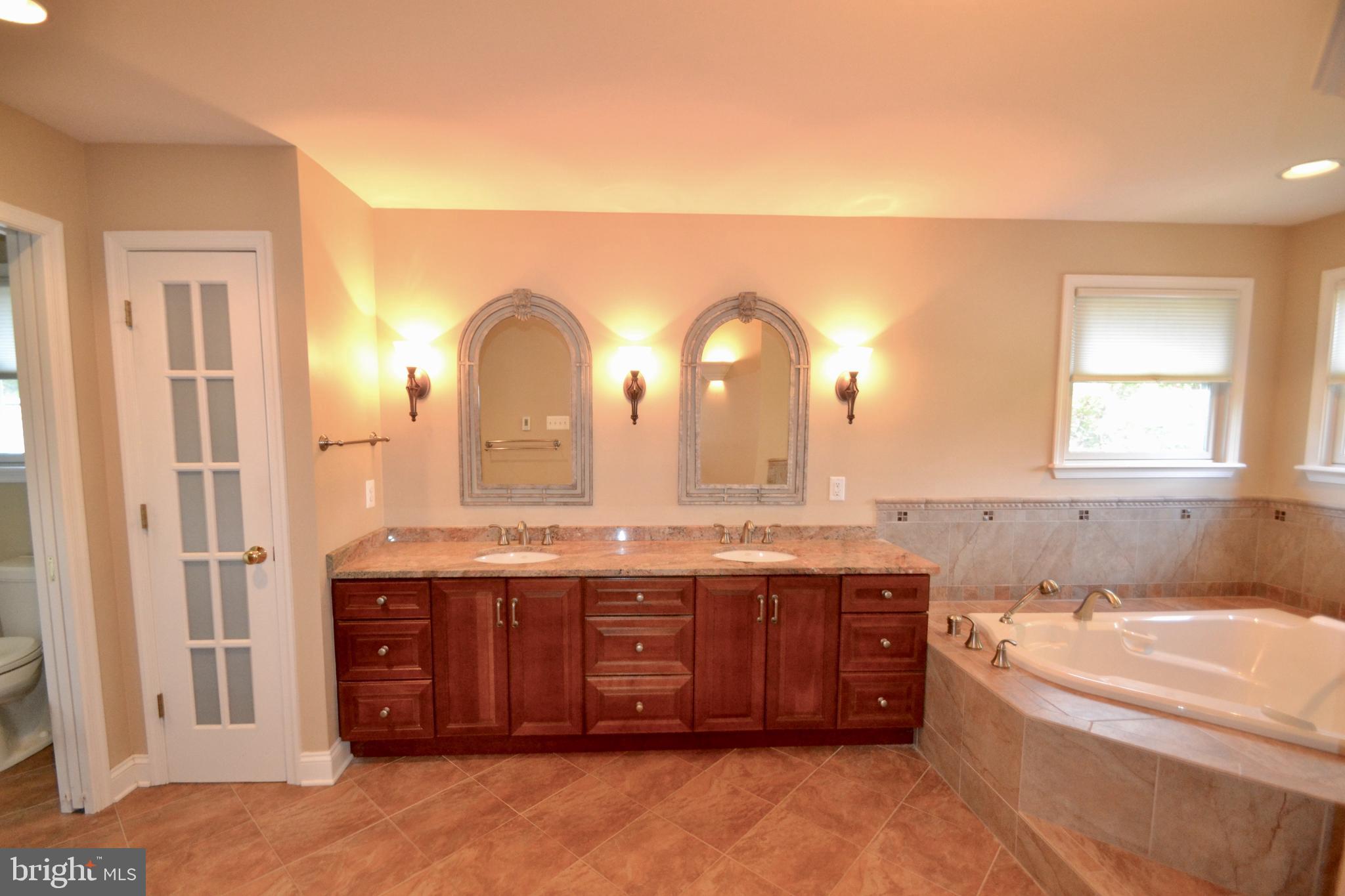 WAKEFIELD WEST - Residential