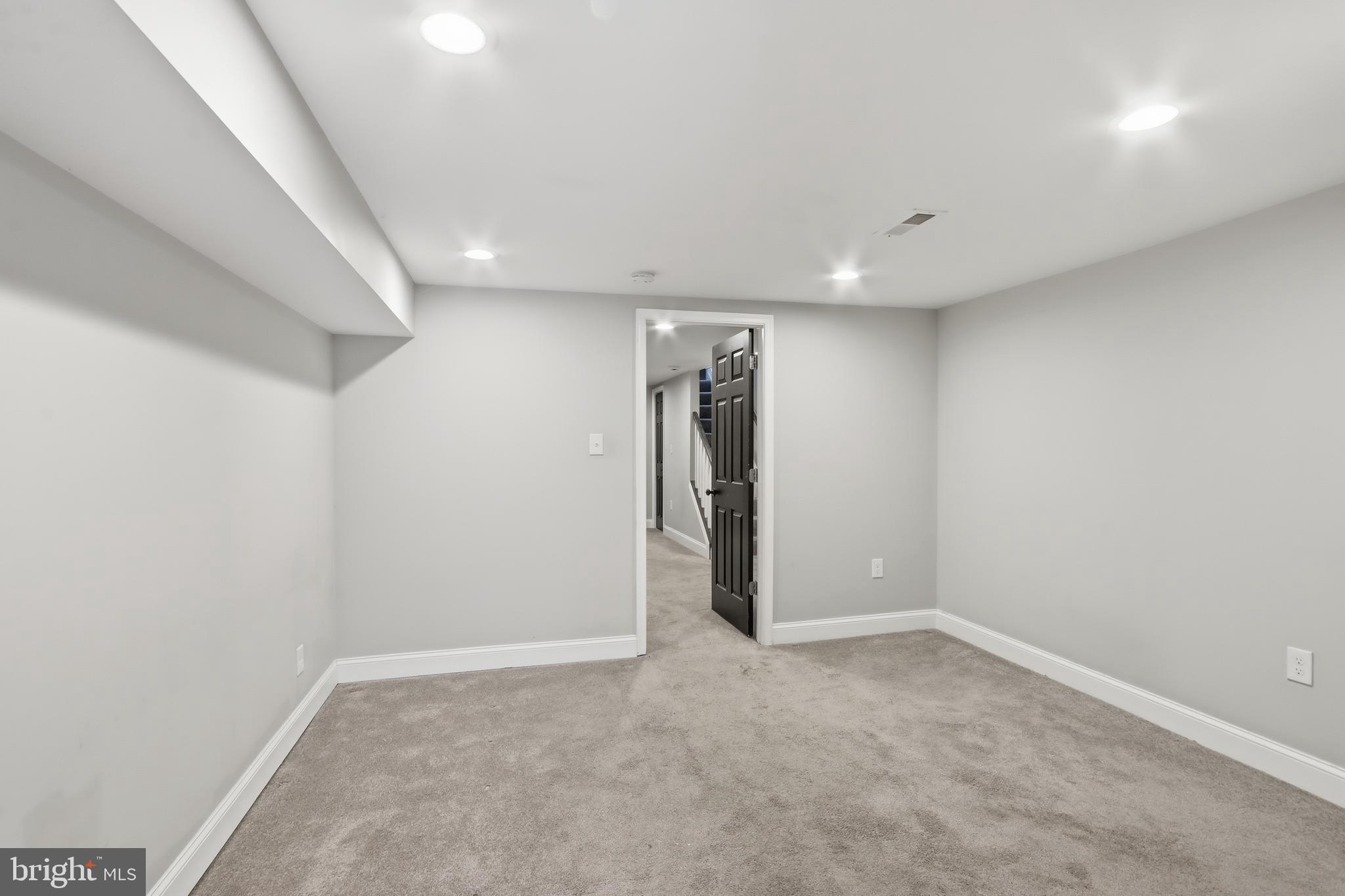 HAMPDEN HISTORIC DISTRICT - Residential