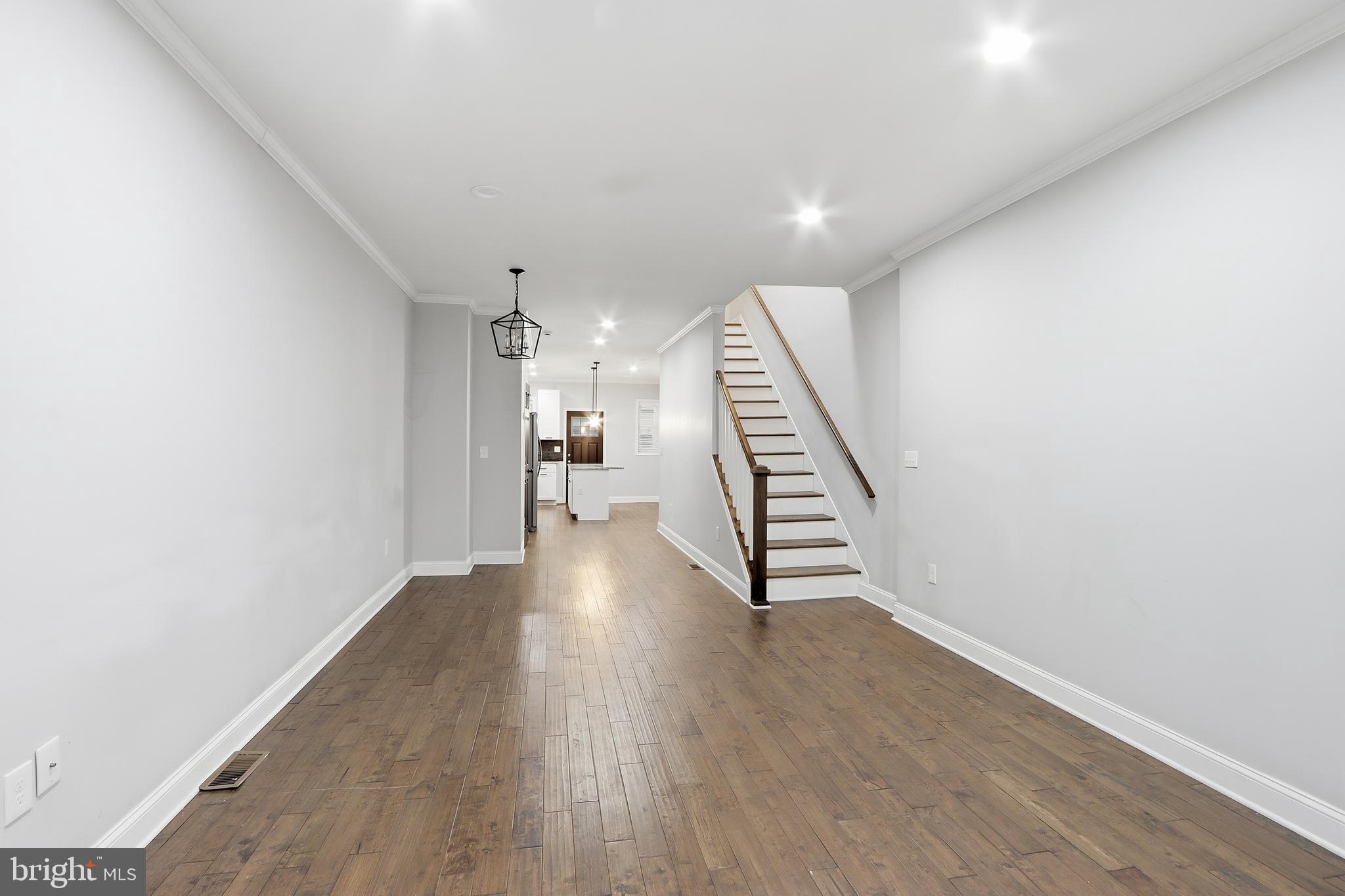 HAMPDEN HISTORIC DISTRICT - Residential