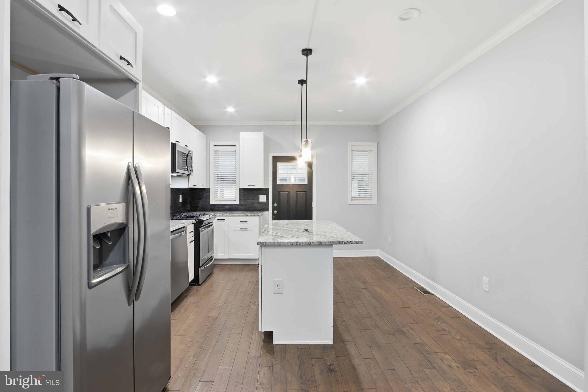 HAMPDEN HISTORIC DISTRICT - Residential