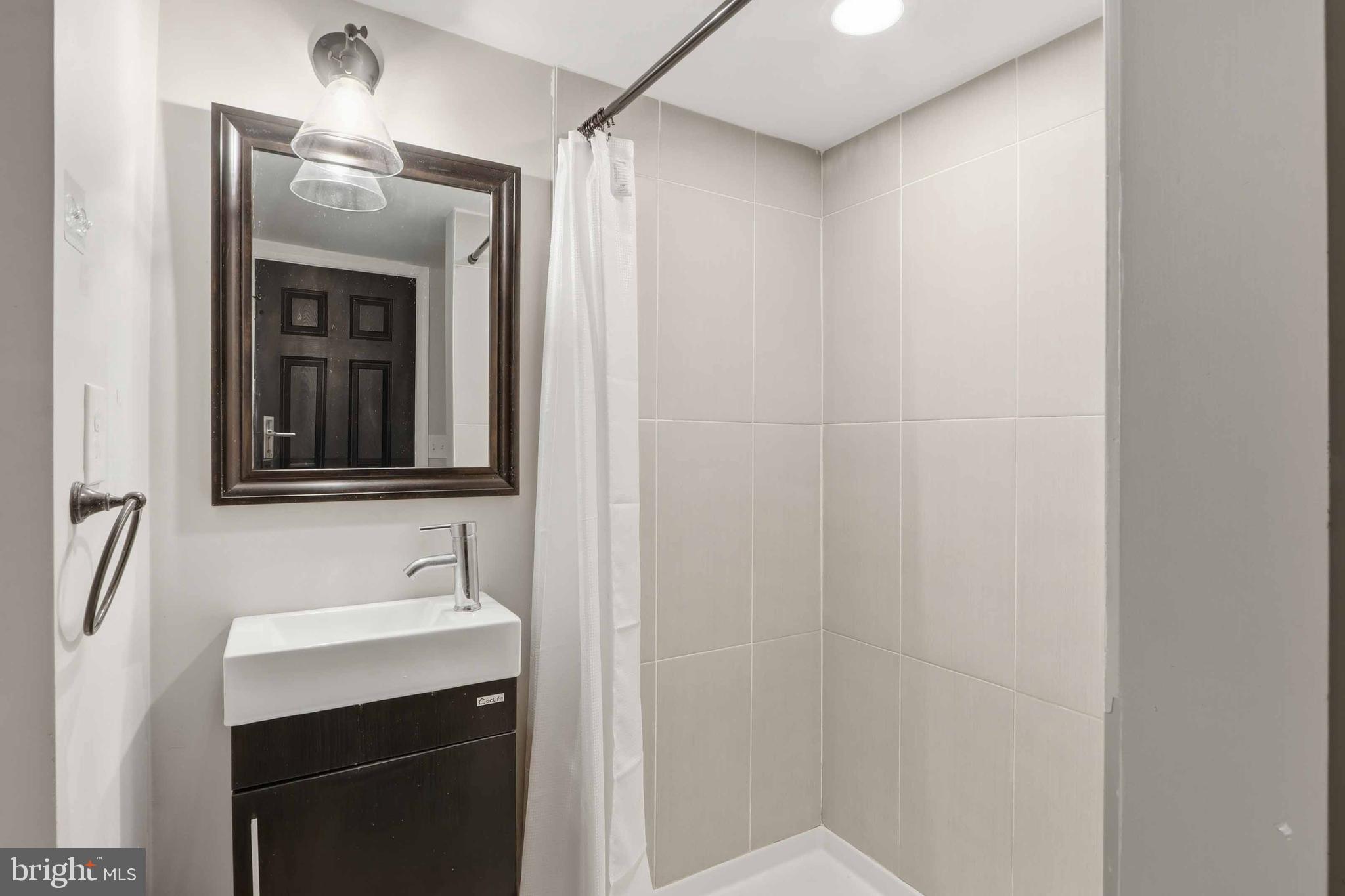 HAMPDEN HISTORIC DISTRICT - Residential