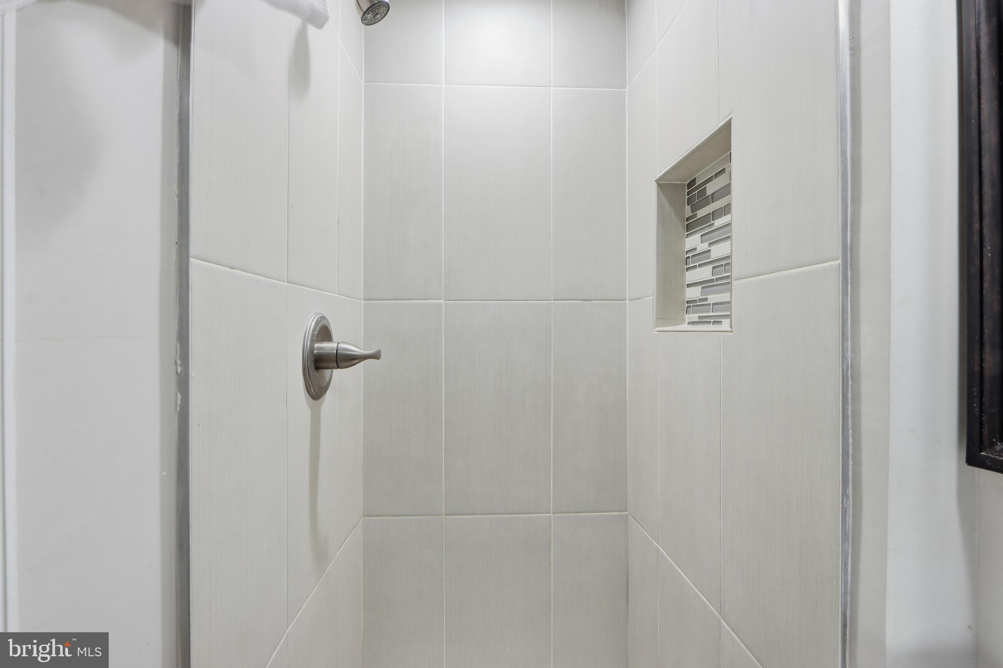 HAMPDEN HISTORIC DISTRICT - Residential