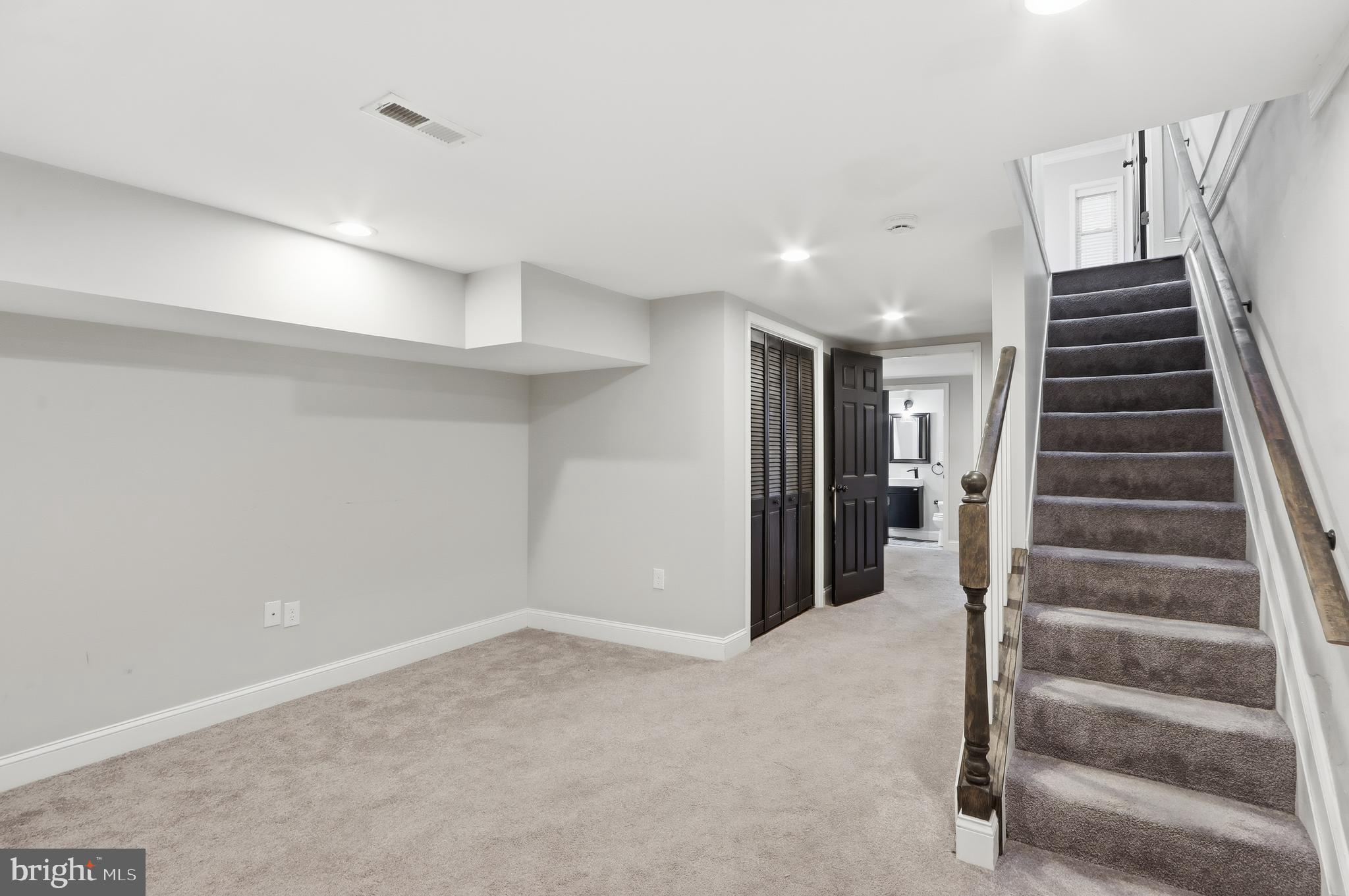 HAMPDEN HISTORIC DISTRICT - Residential