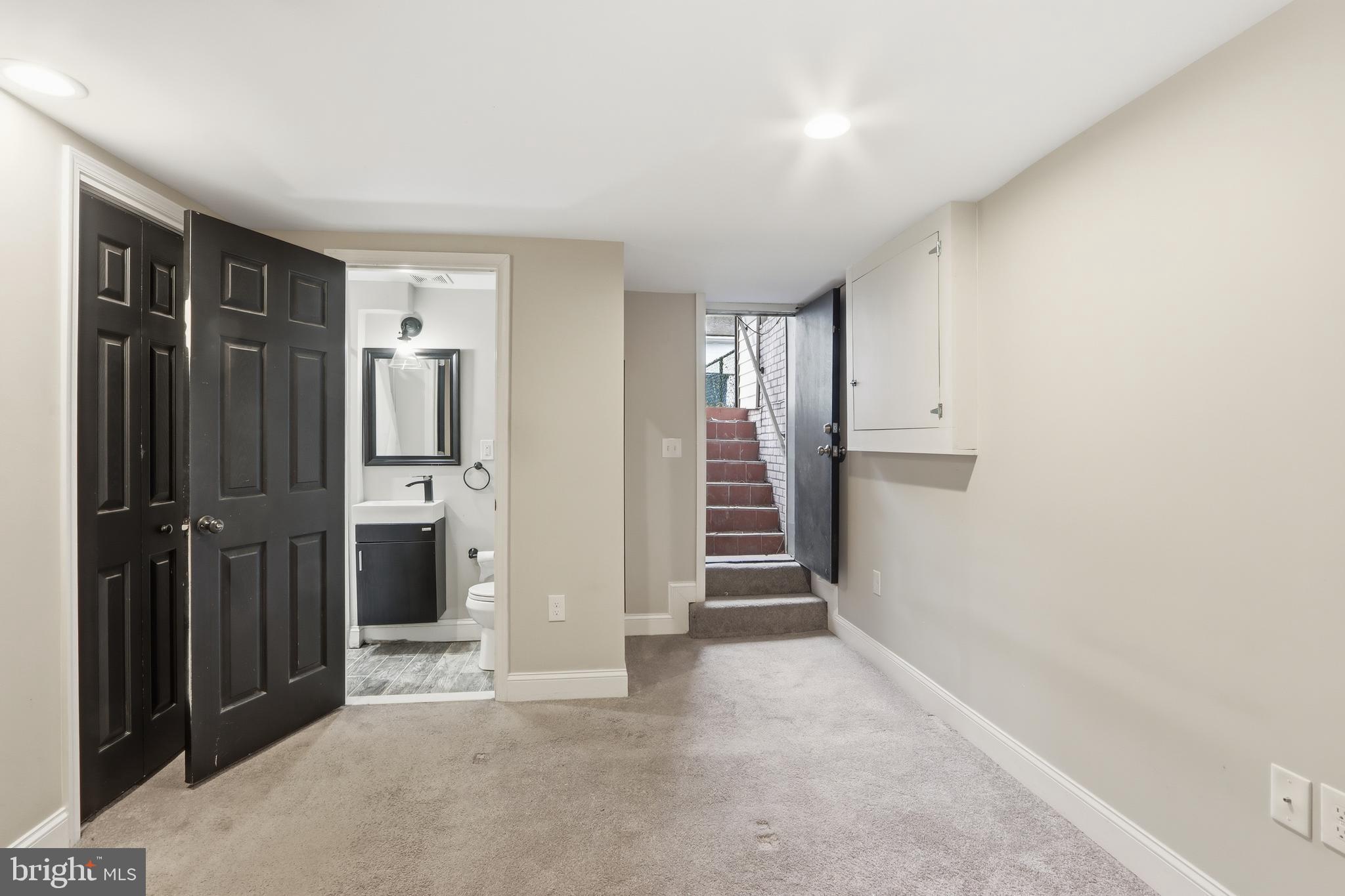 HAMPDEN HISTORIC DISTRICT - Residential