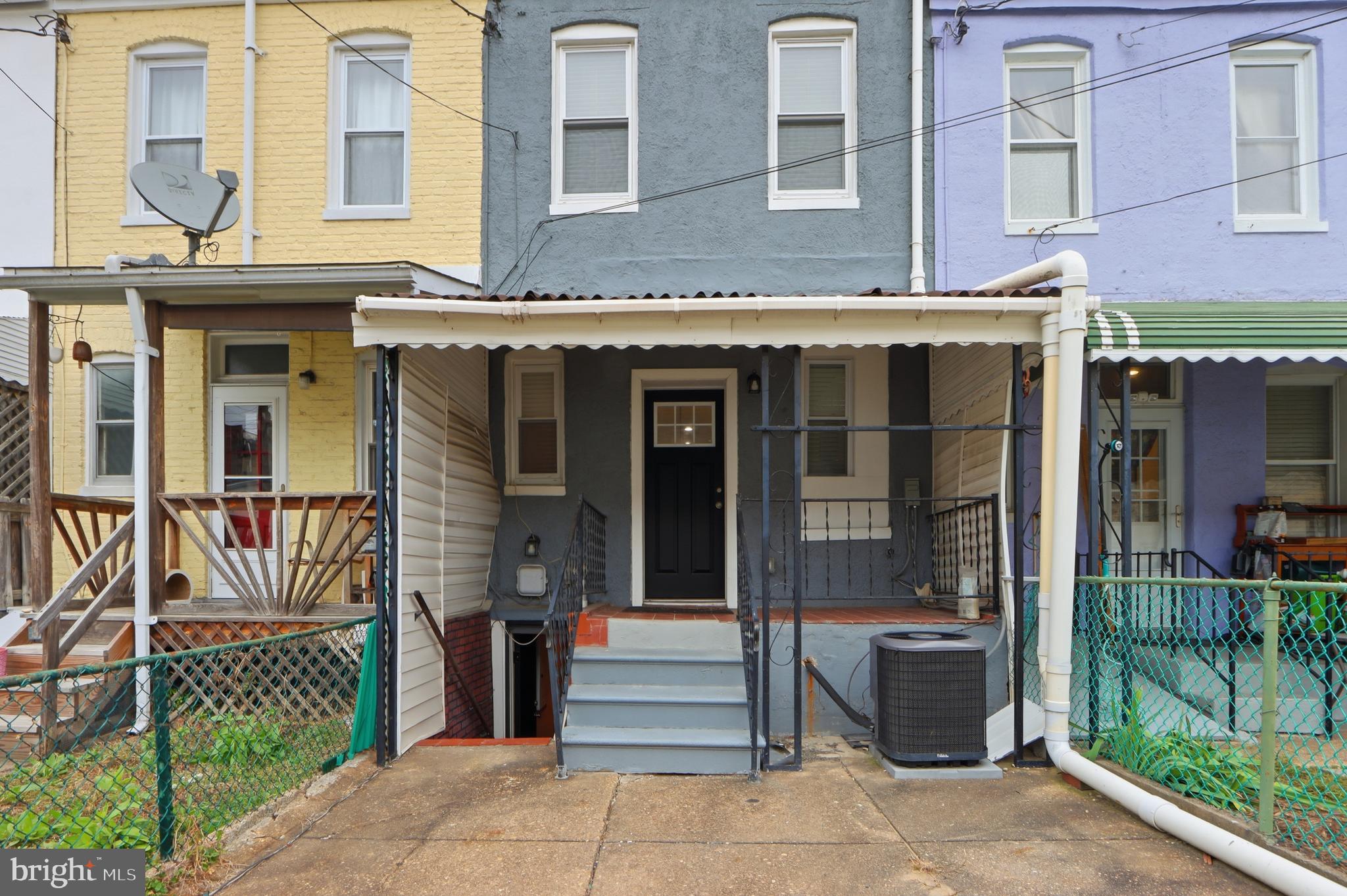 HAMPDEN HISTORIC DISTRICT - Residential