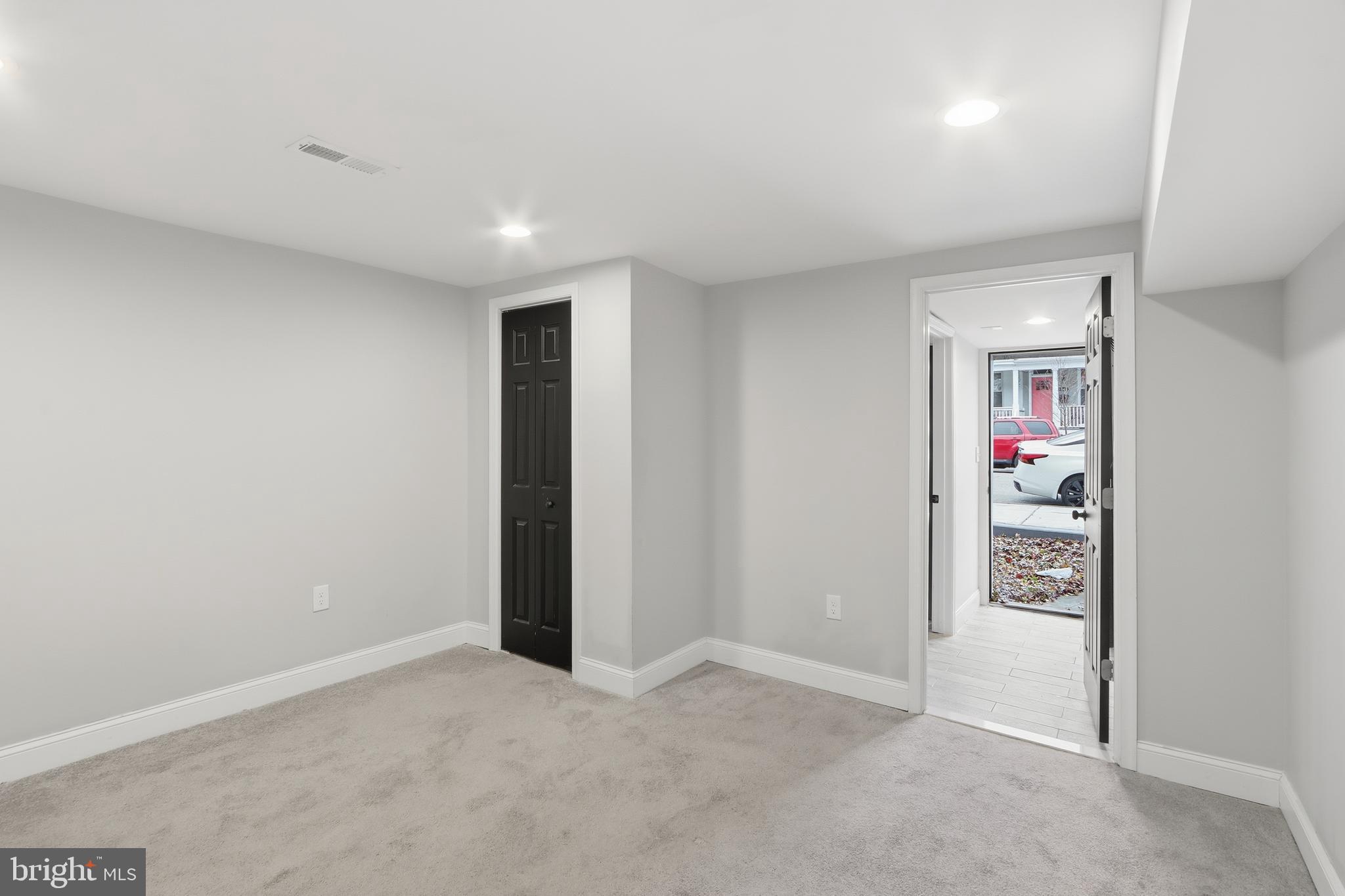 HAMPDEN HISTORIC DISTRICT - Residential