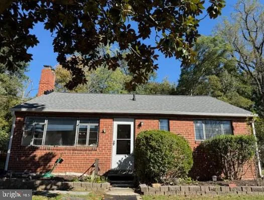 1932 Merrimac Drive
