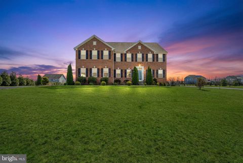 Homes For Sale - 40 Gina Drive Dr<br/> ALLENTOWN, NJ 08501