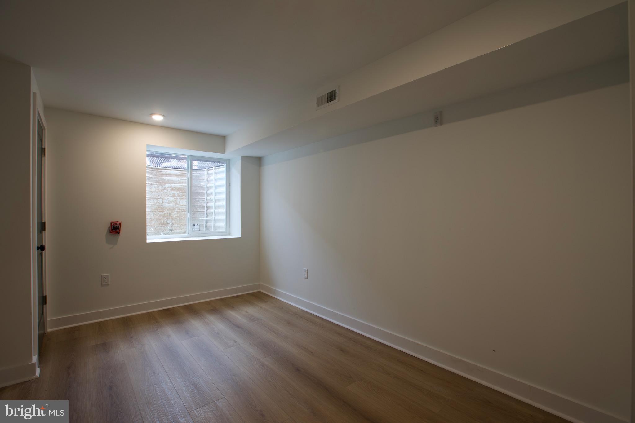 NORRIS SQUARE - Residential Lease