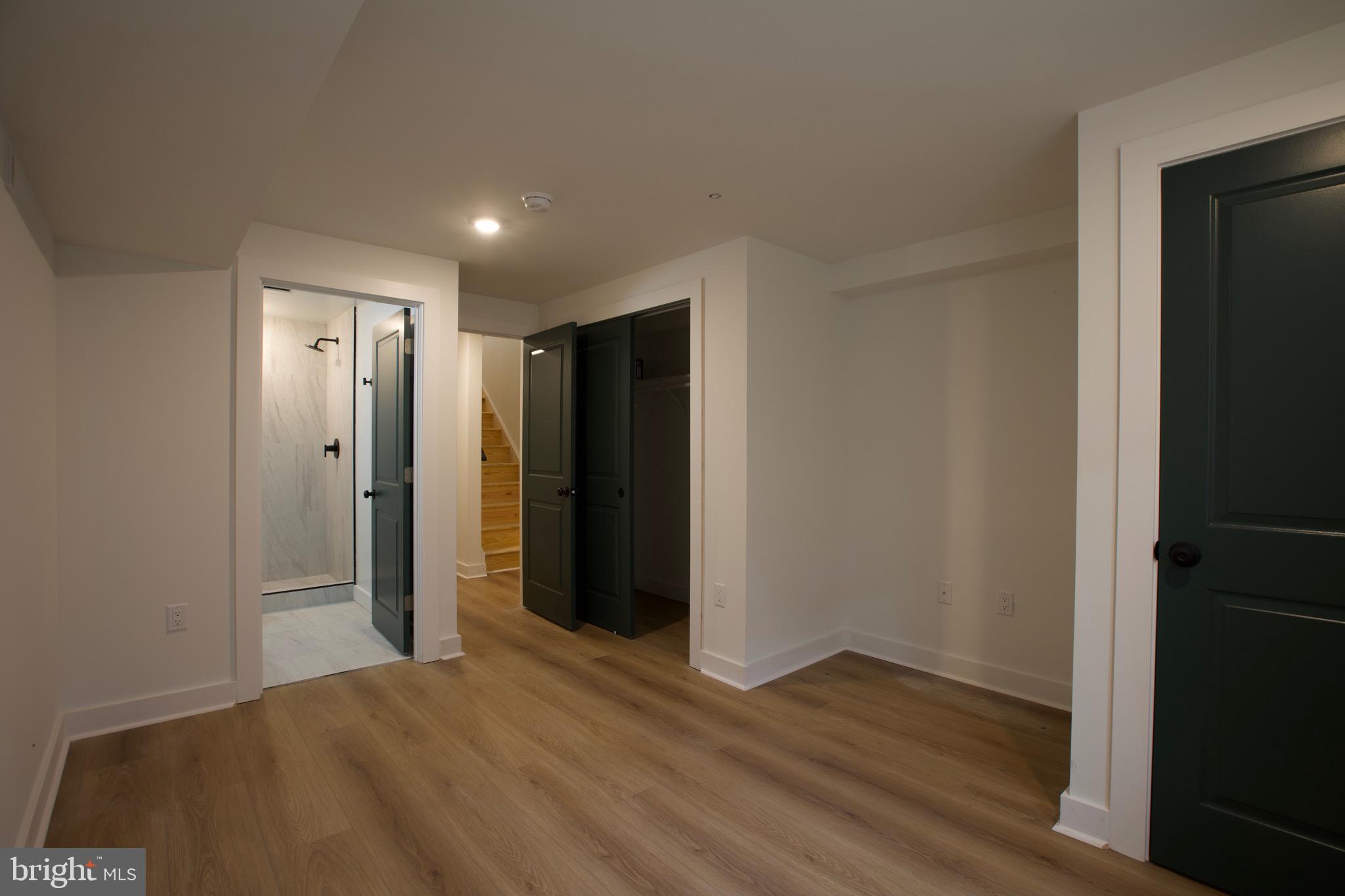 NORRIS SQUARE - Residential Lease