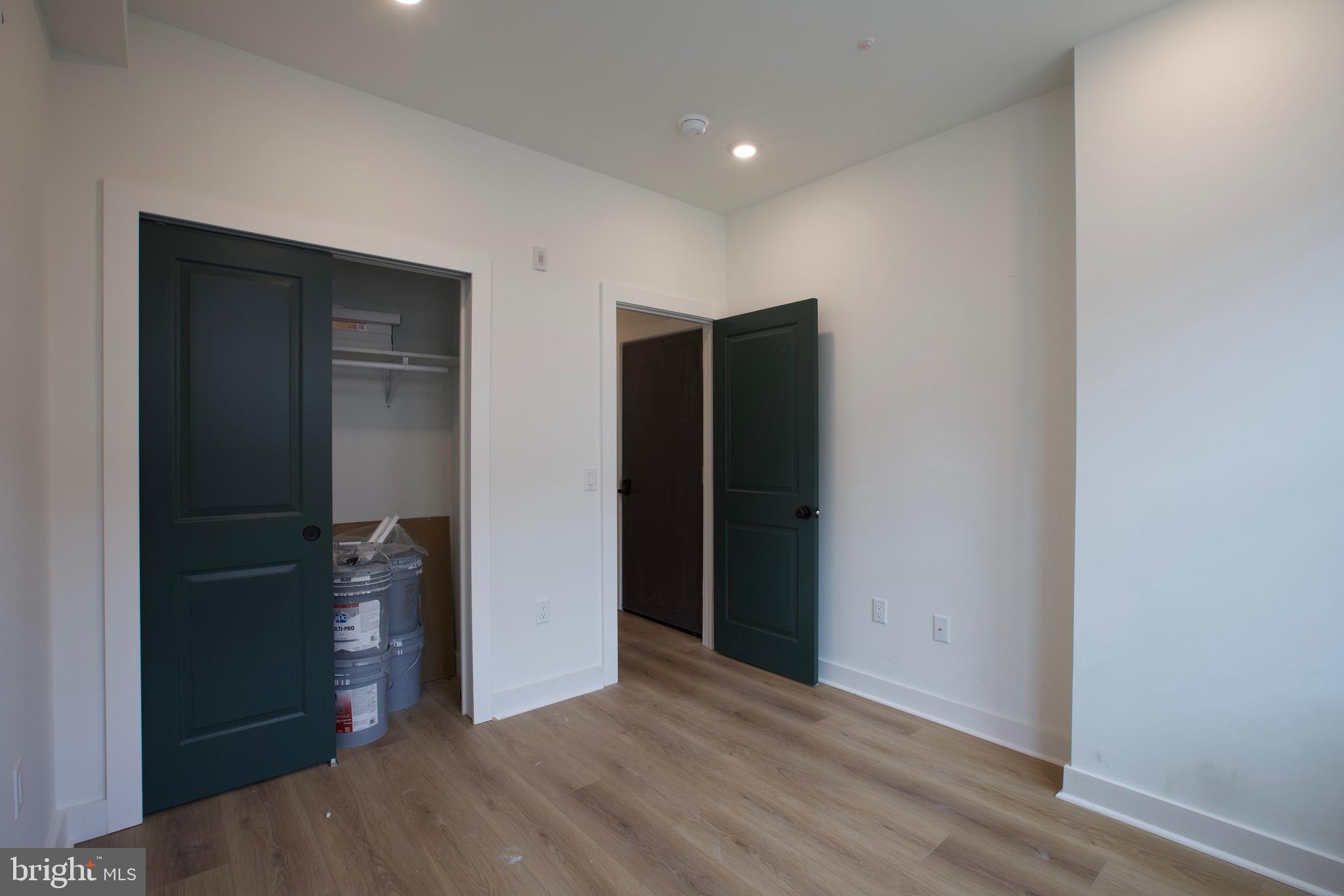 NORRIS SQUARE - Residential Lease