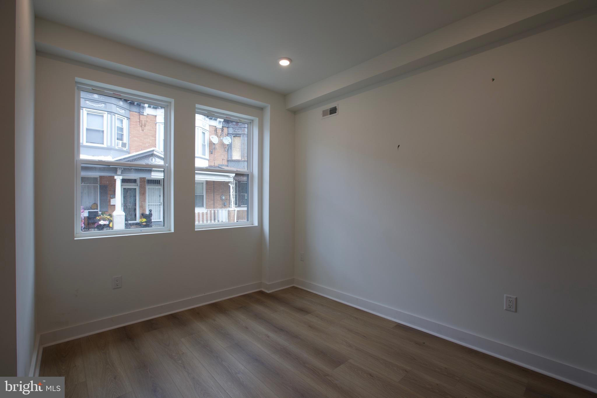 NORRIS SQUARE - Residential Lease