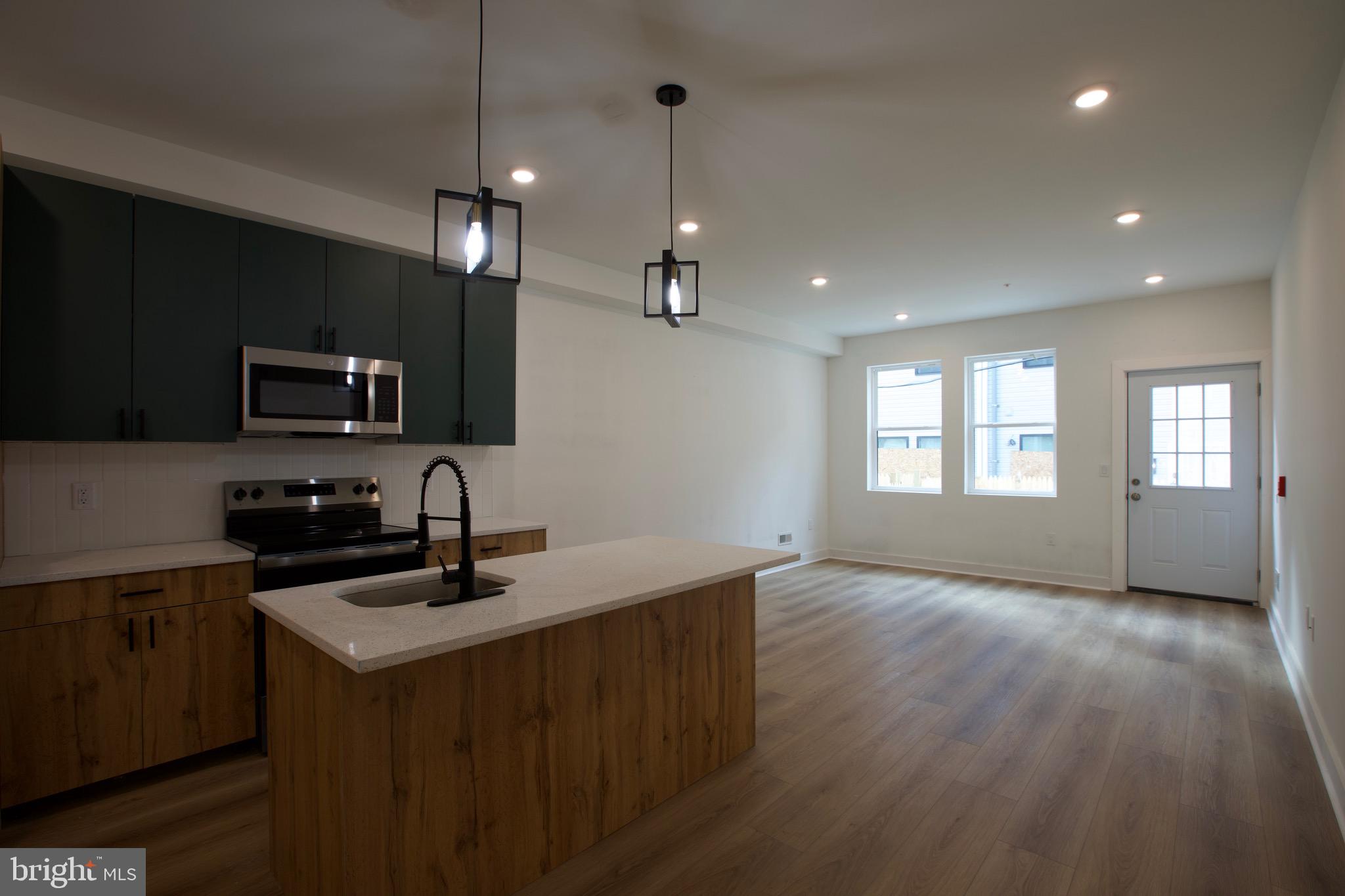 NORRIS SQUARE - Residential Lease