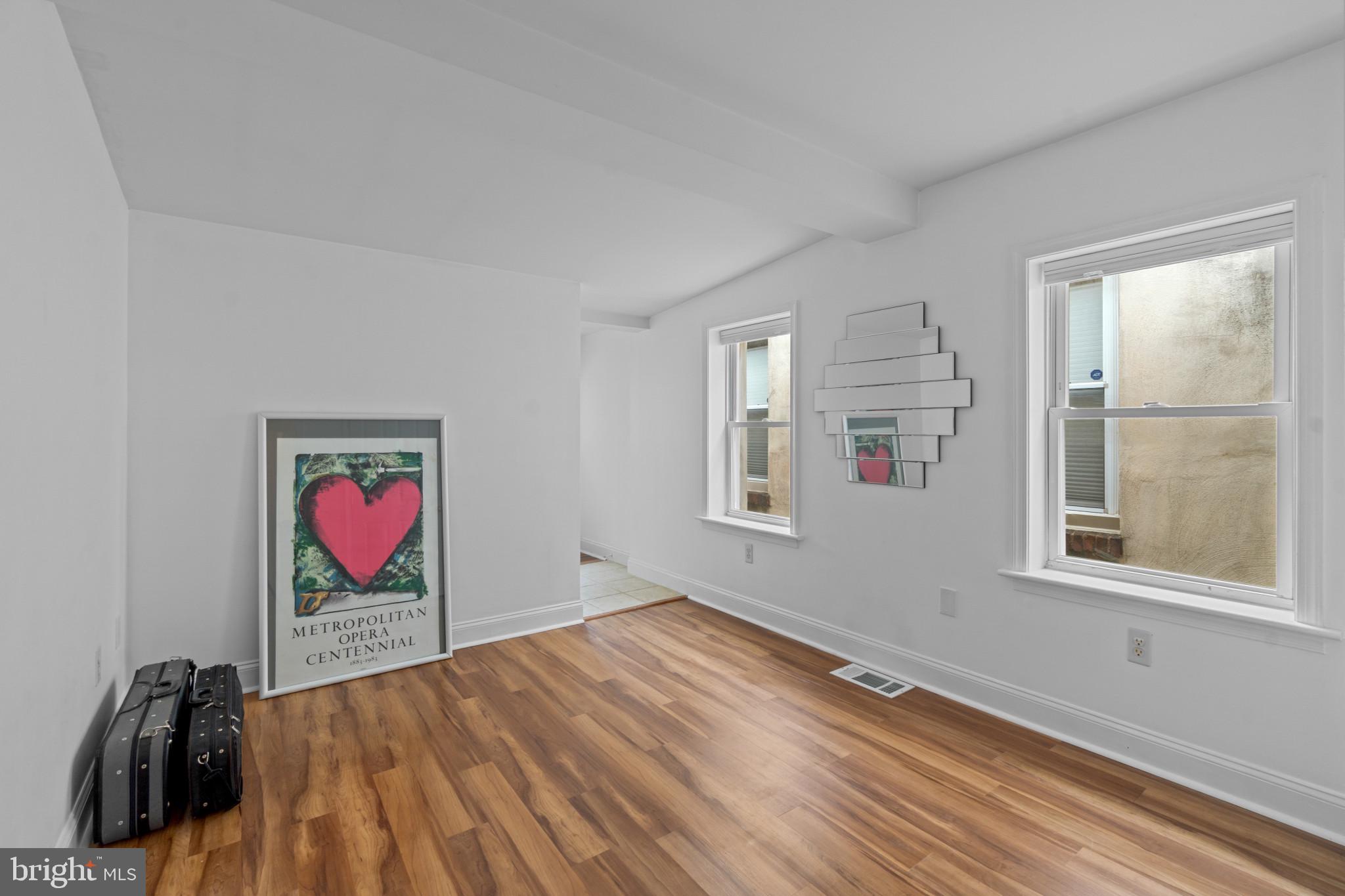 BUTCHERS HILL - Residential