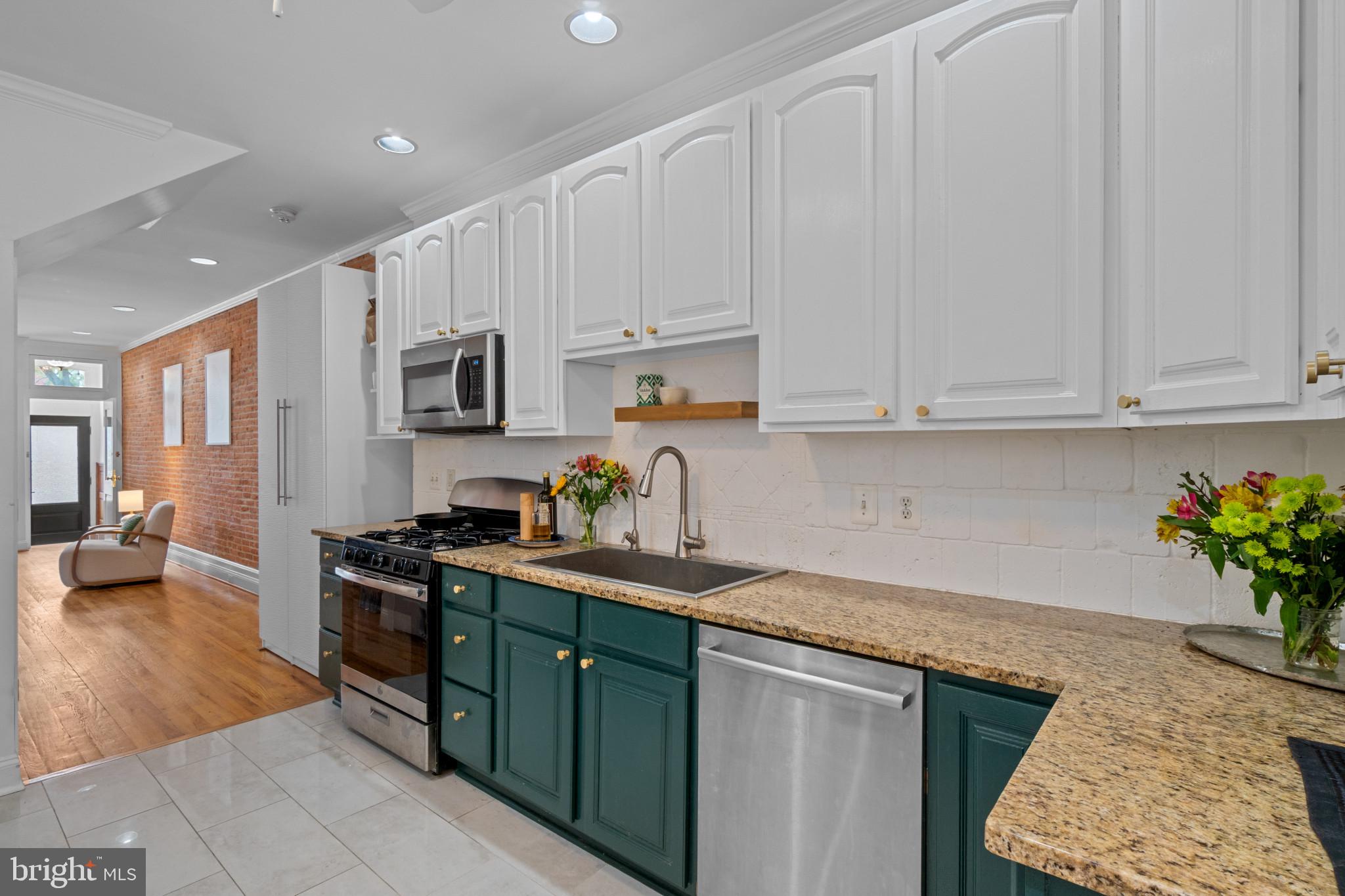 BUTCHERS HILL - Residential