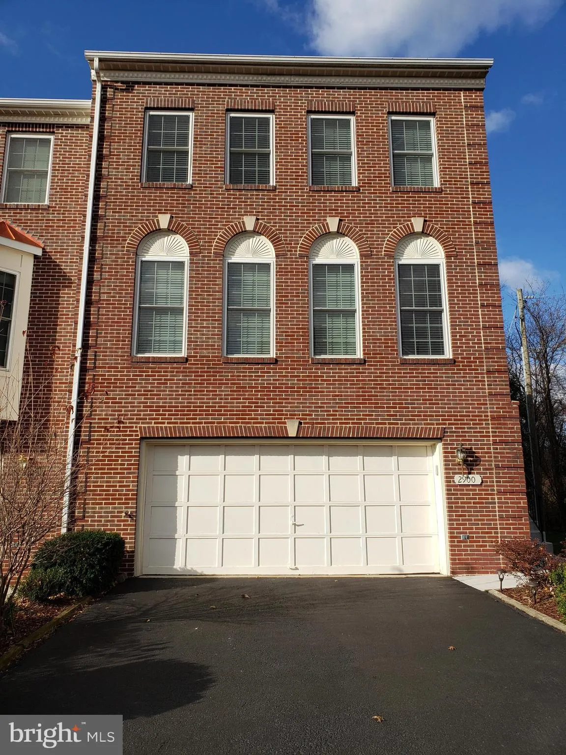 2900 Mainstone Drive, Fairfax, VA 22031