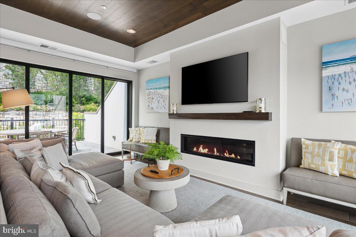 QUARRY SPRINGS - Residential