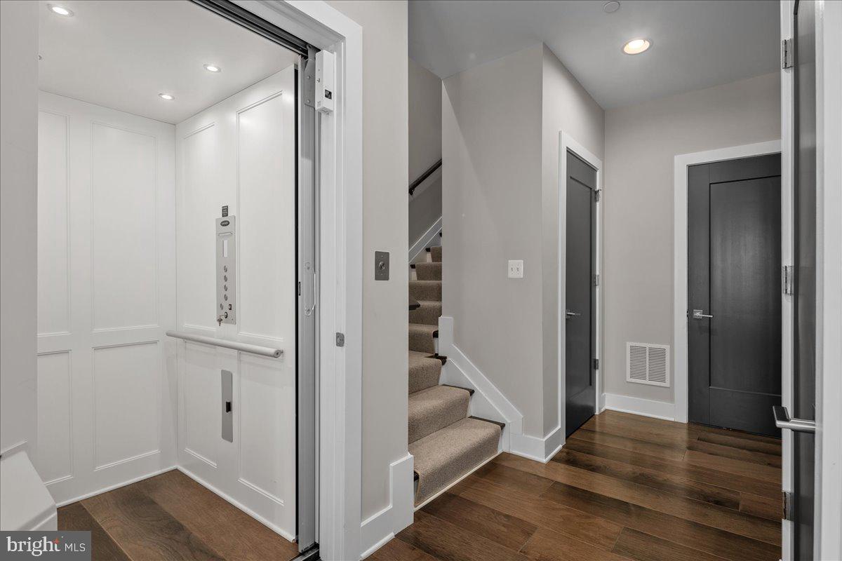 QUARRY SPRINGS - Residential