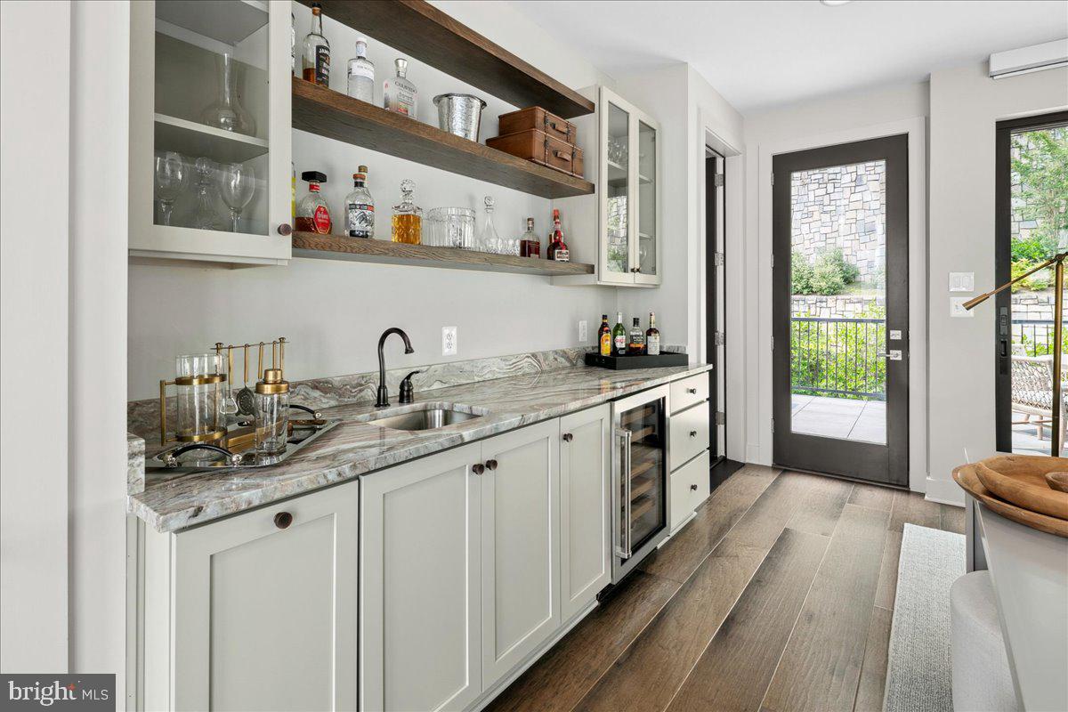 QUARRY SPRINGS - Residential