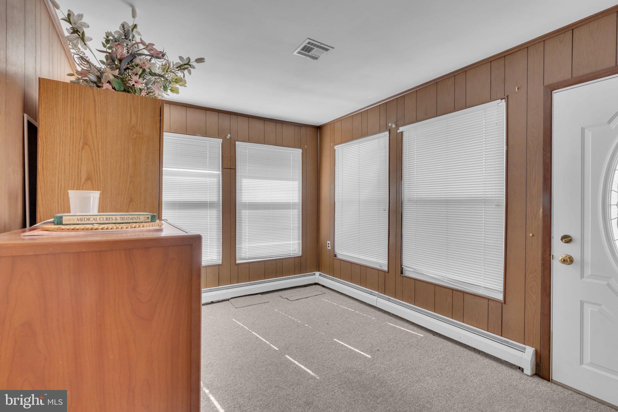 2 LEEWARD STREET