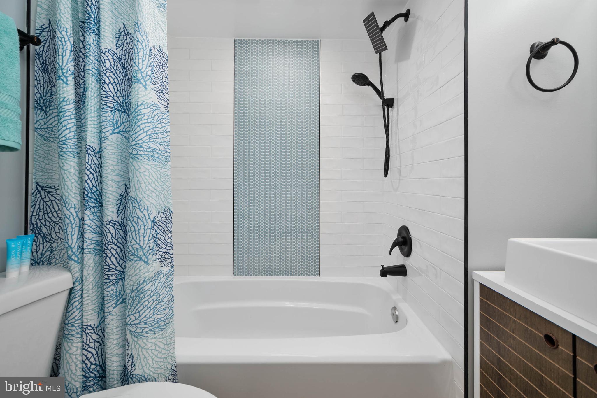 WHITE HORSE PARK I - Residential