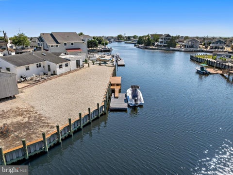 Homes For Sale - 34 Lake Singleton Court<br/> TUCKERTON, NJ 08087