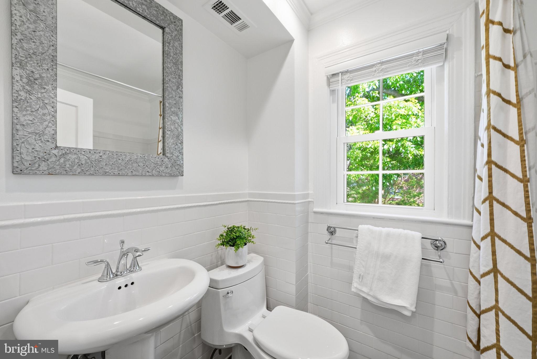 ARLINGTON VILLAGE - Residential