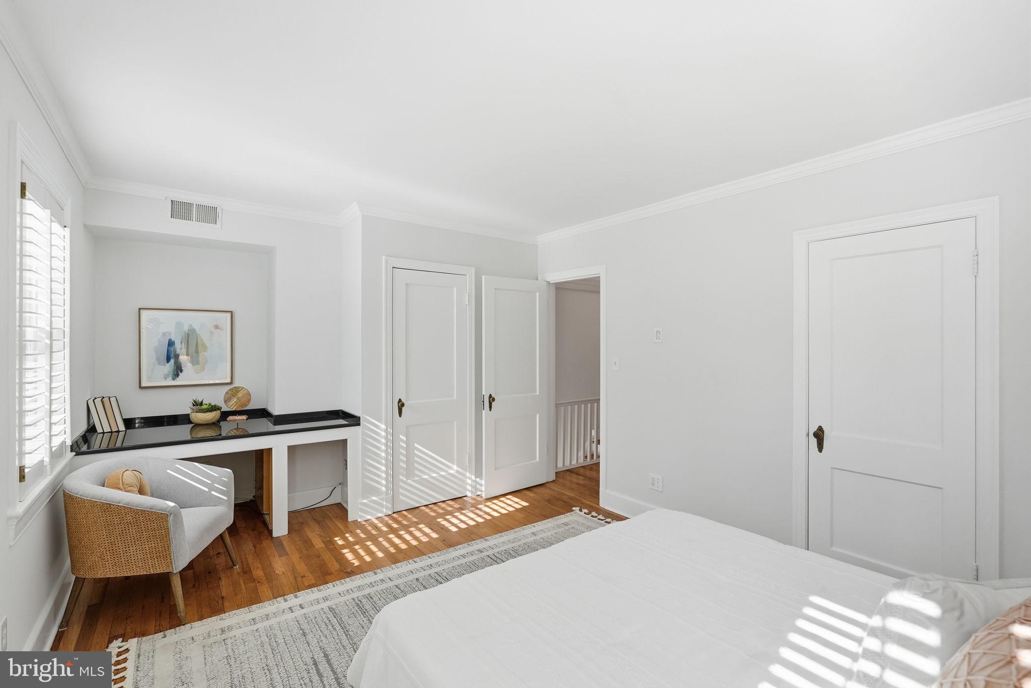 ARLINGTON VILLAGE - Residential