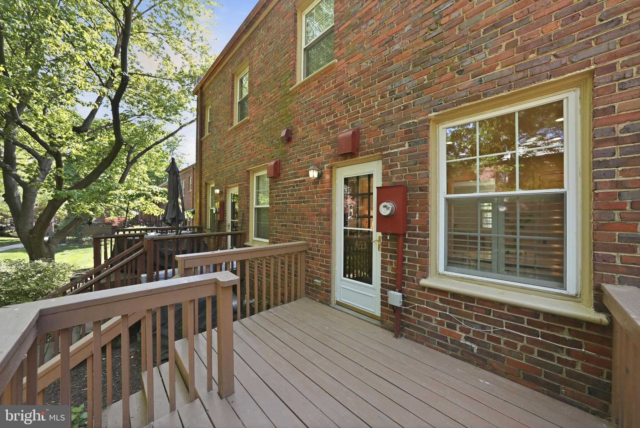 ARLINGTON VILLAGE - Residential