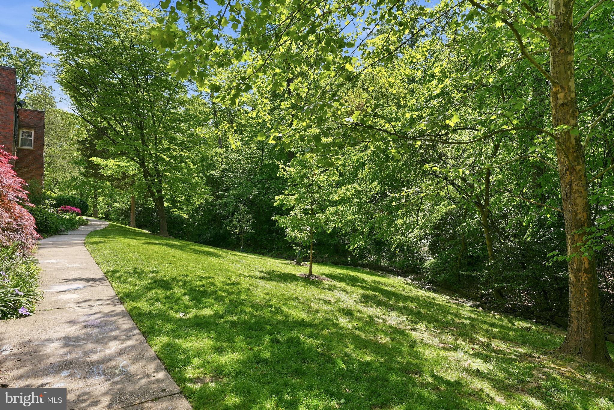 ARLINGTON VILLAGE - Residential