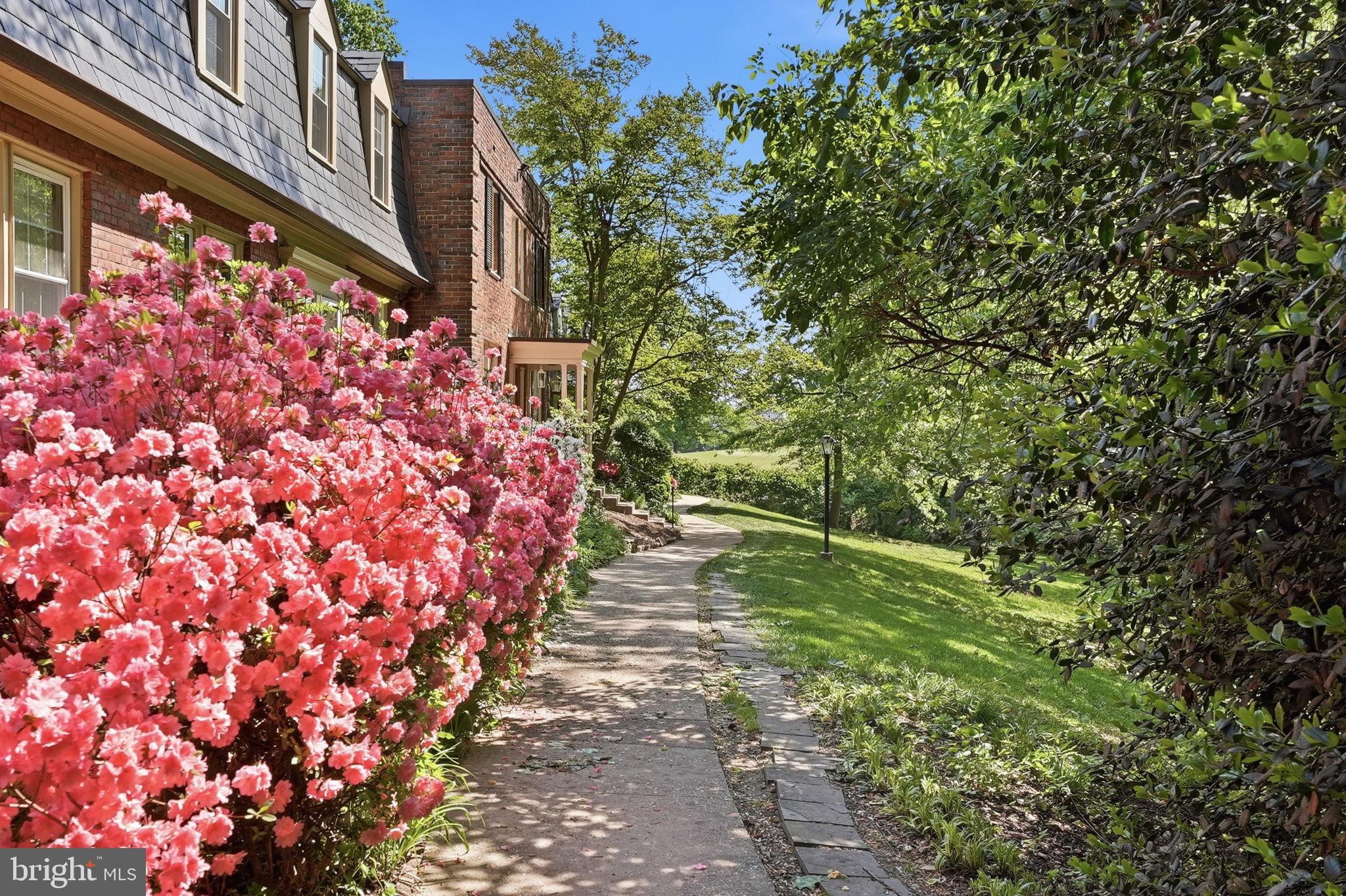 1414 S BARTON STREET S 453