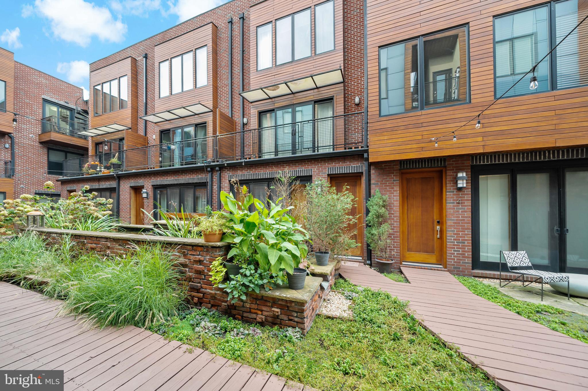 FISHTOWN - Residential Lease