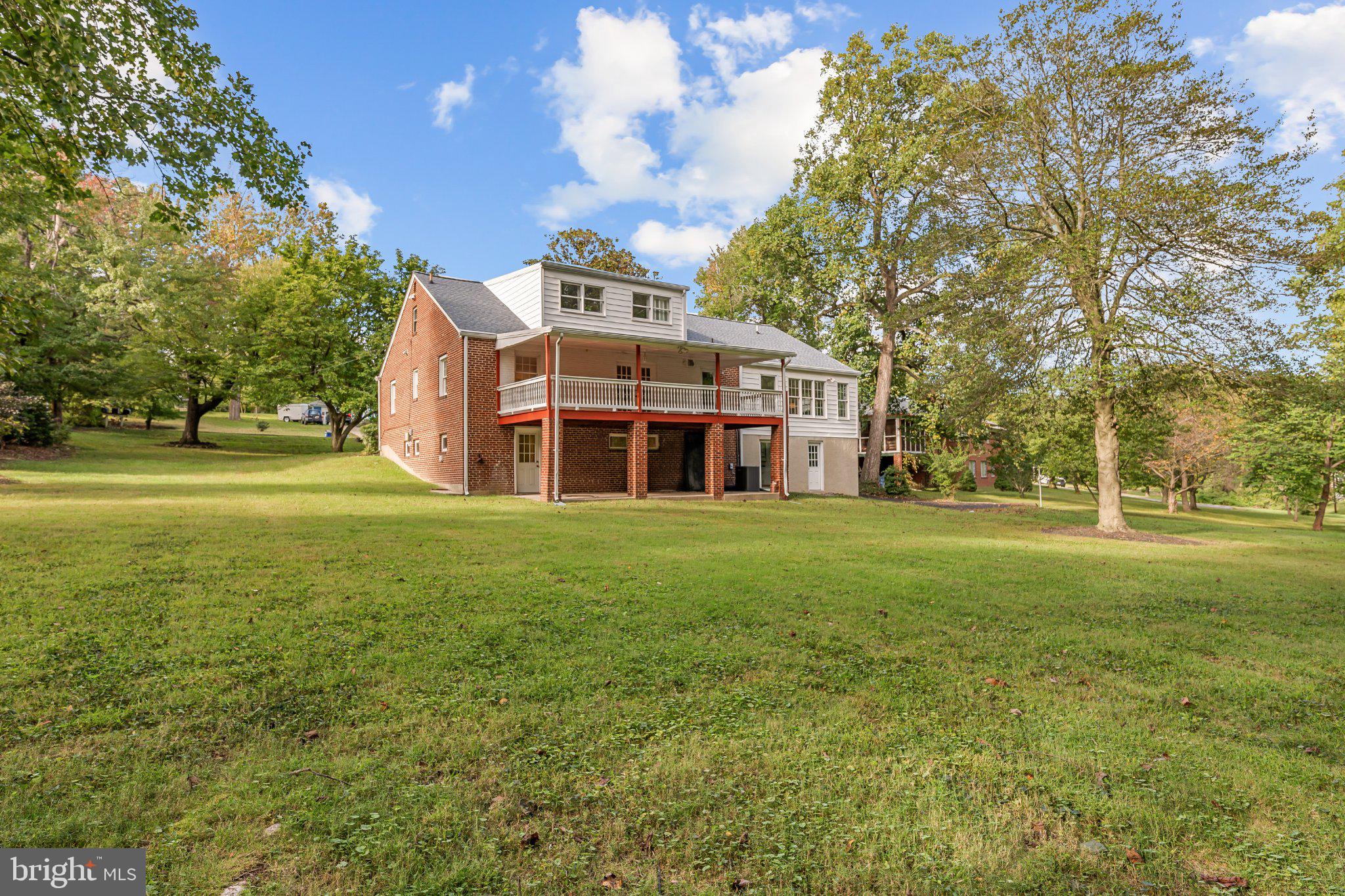 1750 OVERLOOK DRIVE