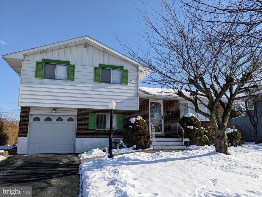 Impeccably maintained 3 BR, 1.5 bath split level in desirable Coplay Borough * Formal LR w/ electric fireplace * Eat in kitchen * Formal DR w/ built in cabinets * Gorgeous 16 x 16 sunroom w/ skylights * Lower level FR & half bath * Covered back porch * Nice sized yard w/ gazebo & shed * Partial basement for additional storage * Per seller hardwood floors under carpet in LR & primary BR * 3 zoned gas heat & gas hot water * Central AC * Clear CO * Refrigerator remains * One year America's Preferred Home Warranty * Quick close no problem * Needs some cosmetic updating but a rock solid home overall, they don't build them like this anymore!