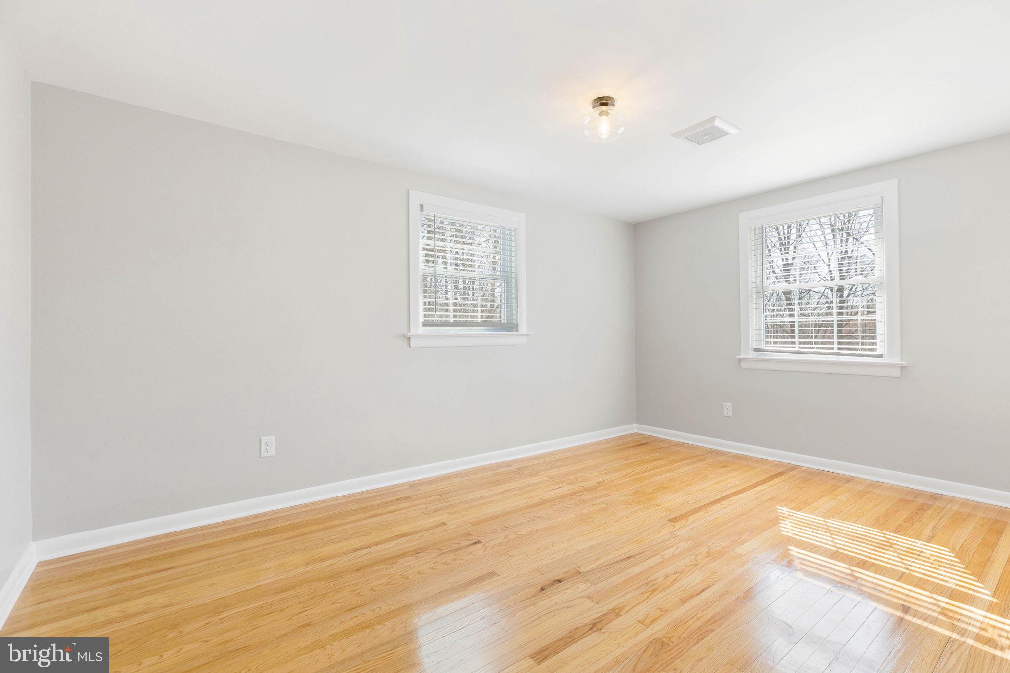 FOX VALLEY - Residential