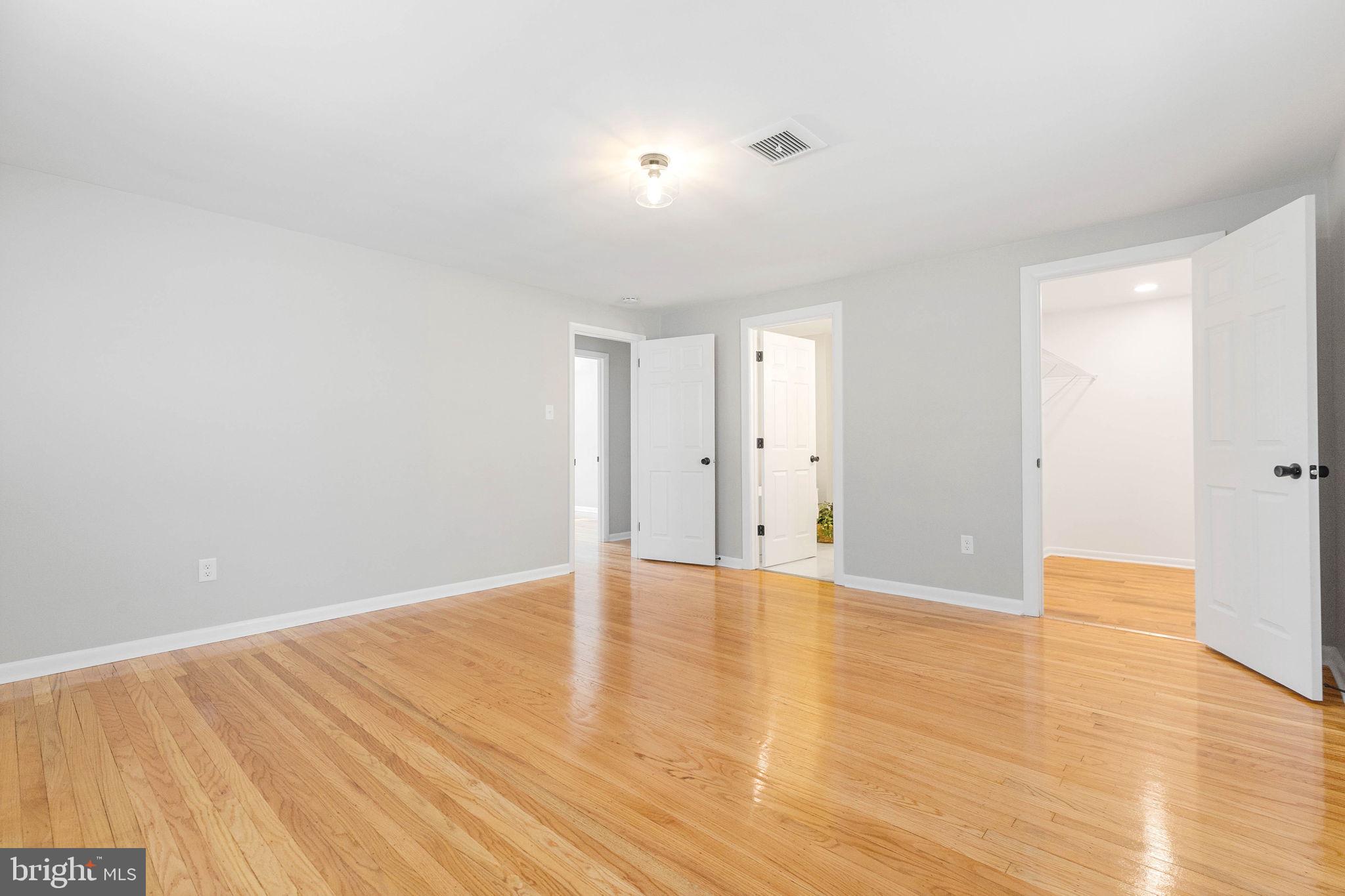 FOX VALLEY - Residential