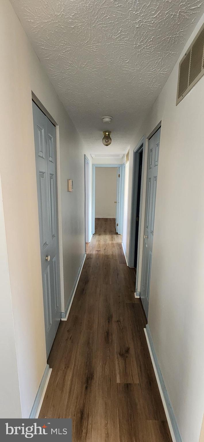 SADDLE CREEK - Residential Lease