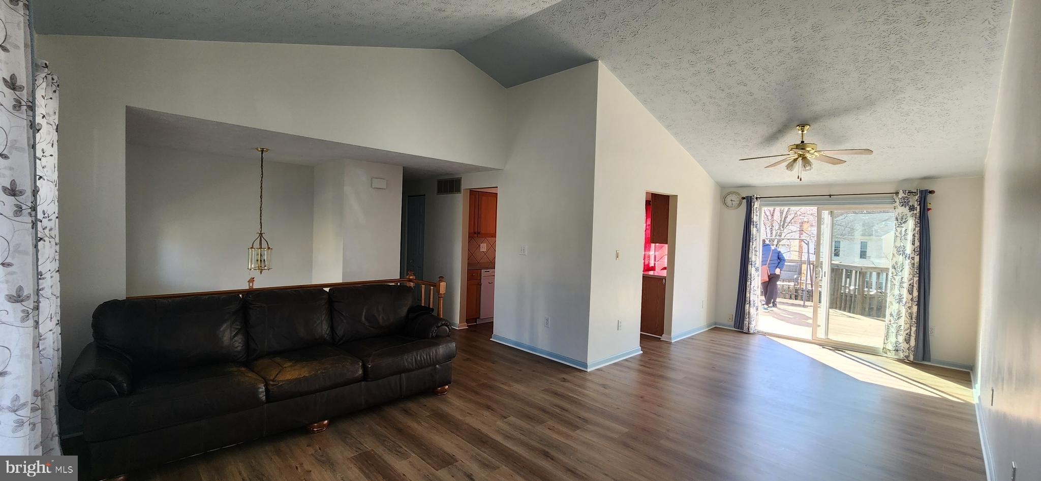 SADDLE CREEK - Residential Lease