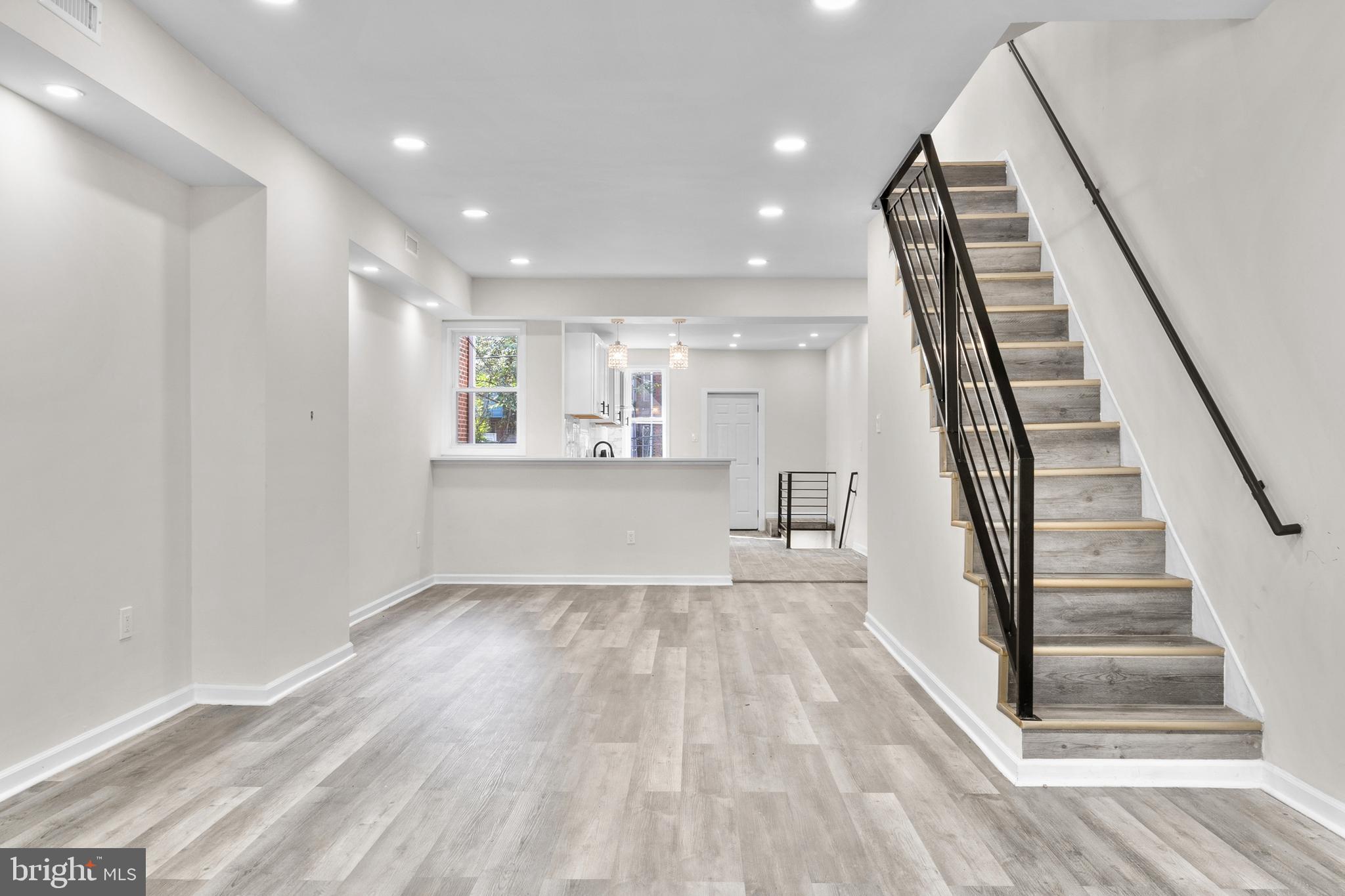 5516 CATHARINE STREET