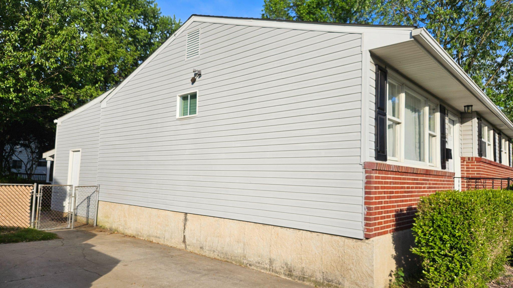 WHITEOAK FARMS - Residential