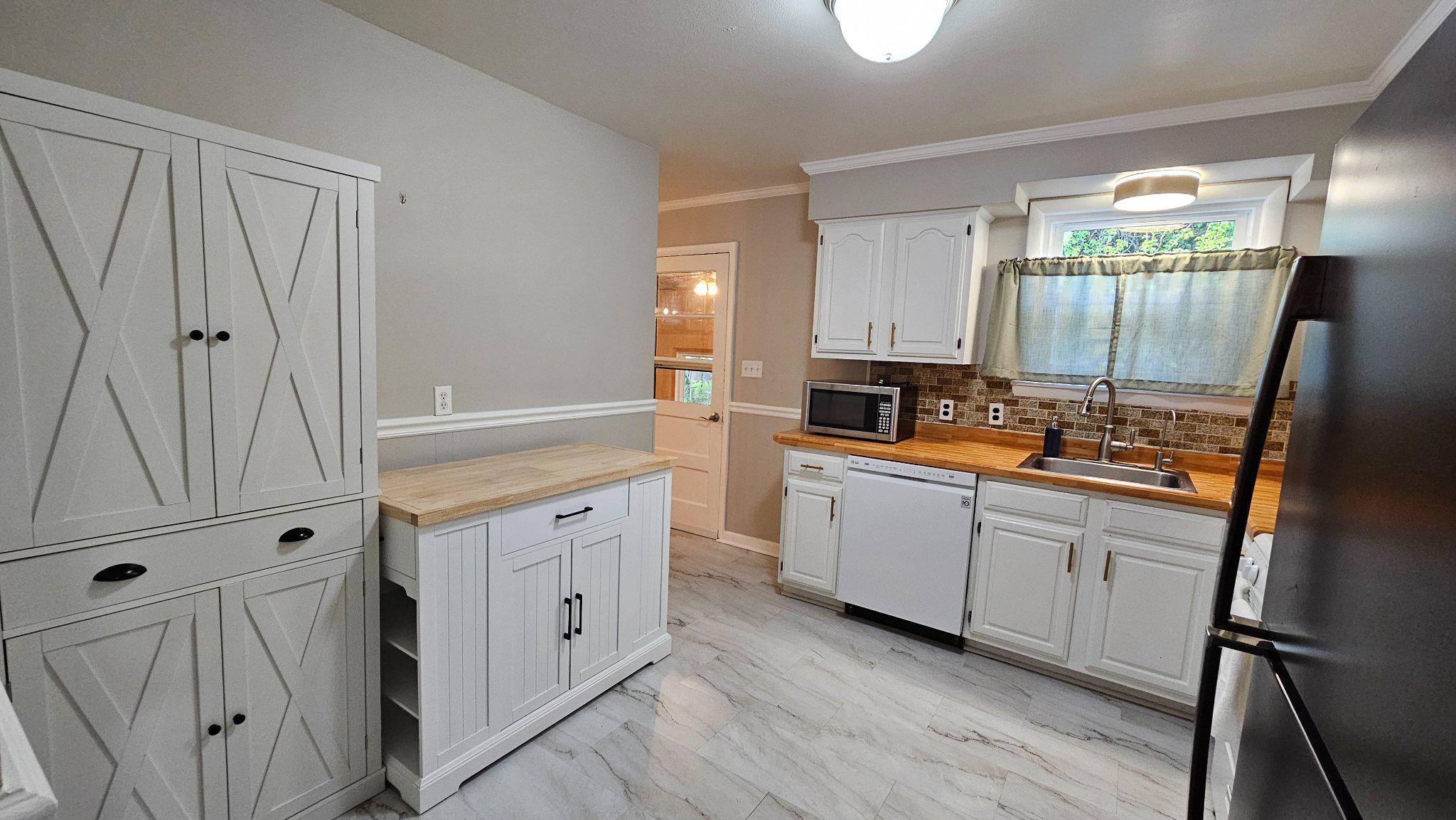 WHITEOAK FARMS - Residential