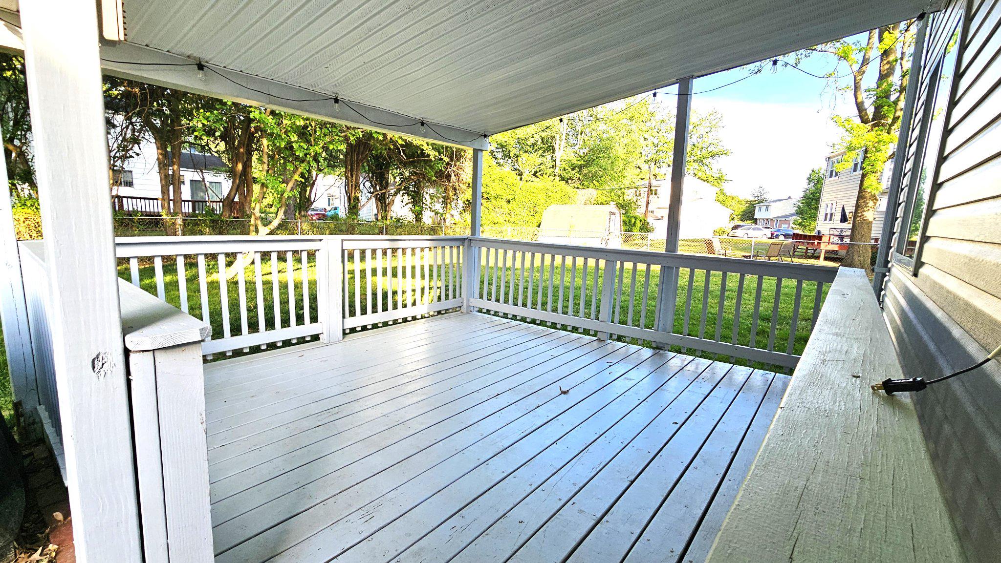 WHITEOAK FARMS - Residential