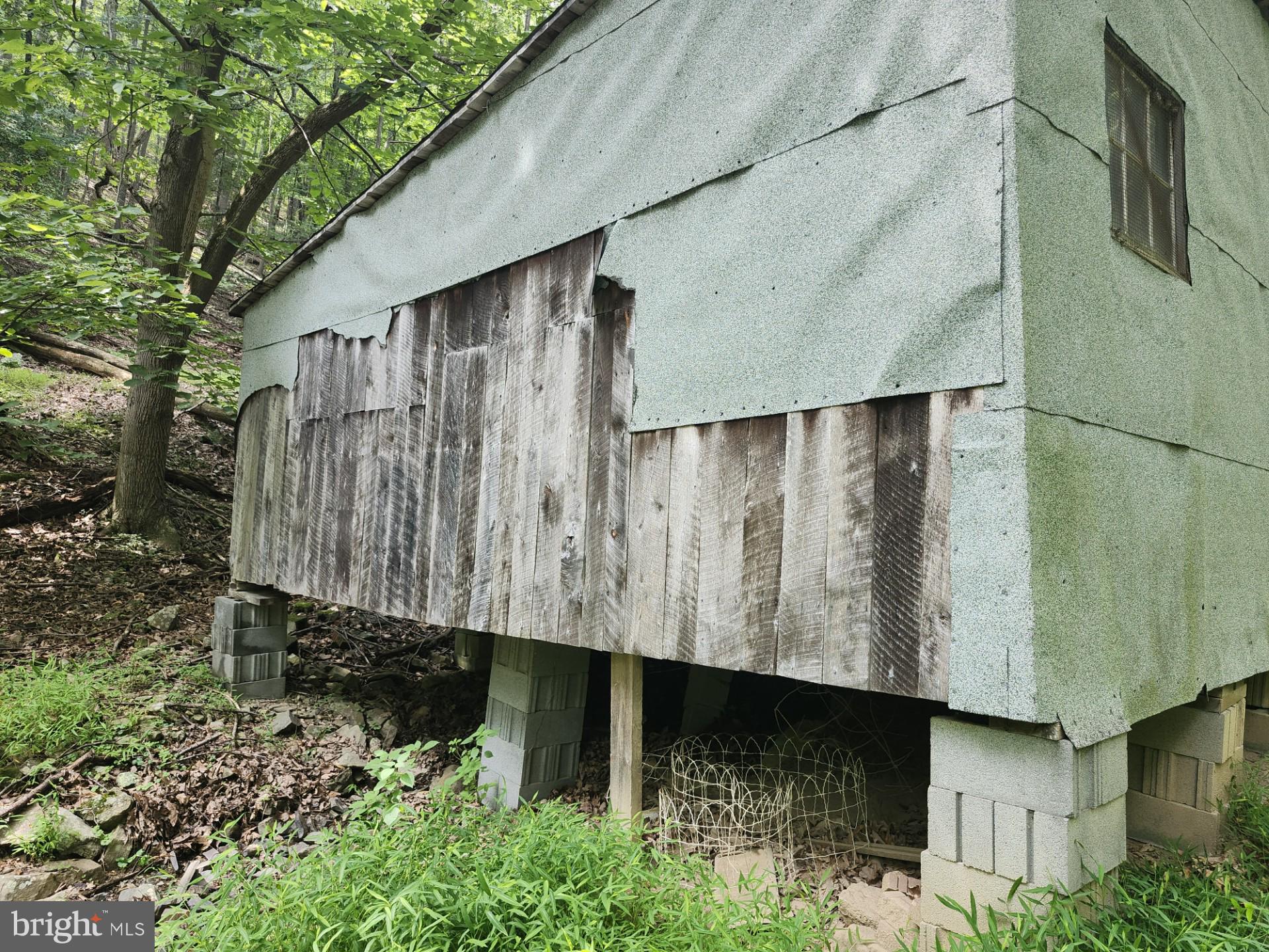 NONE UNRESTRICTED - Residential