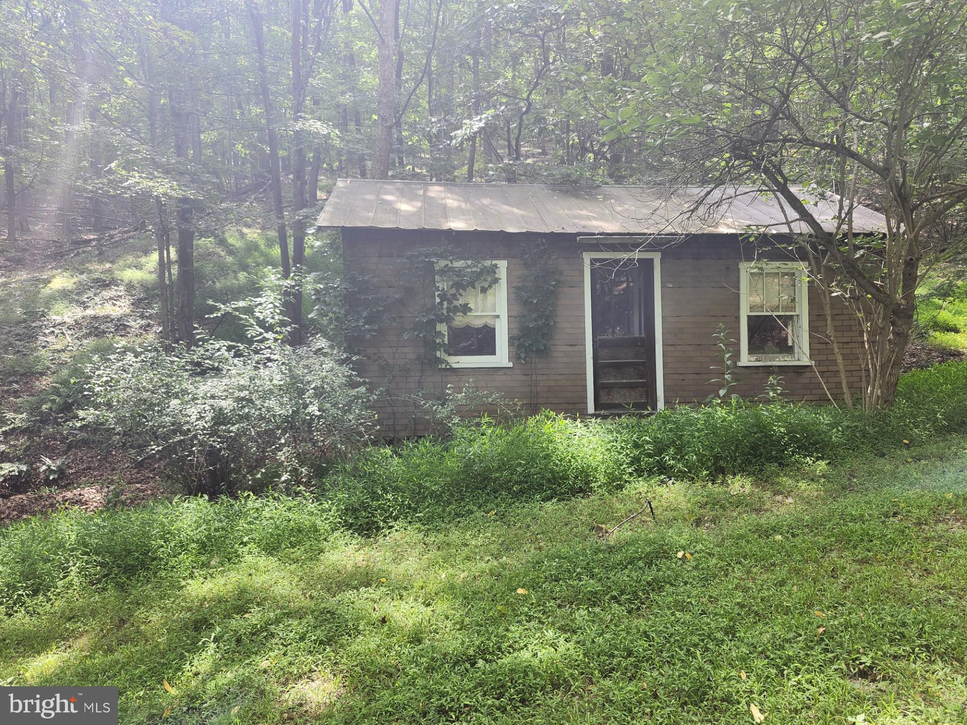 NONE UNRESTRICTED - Residential