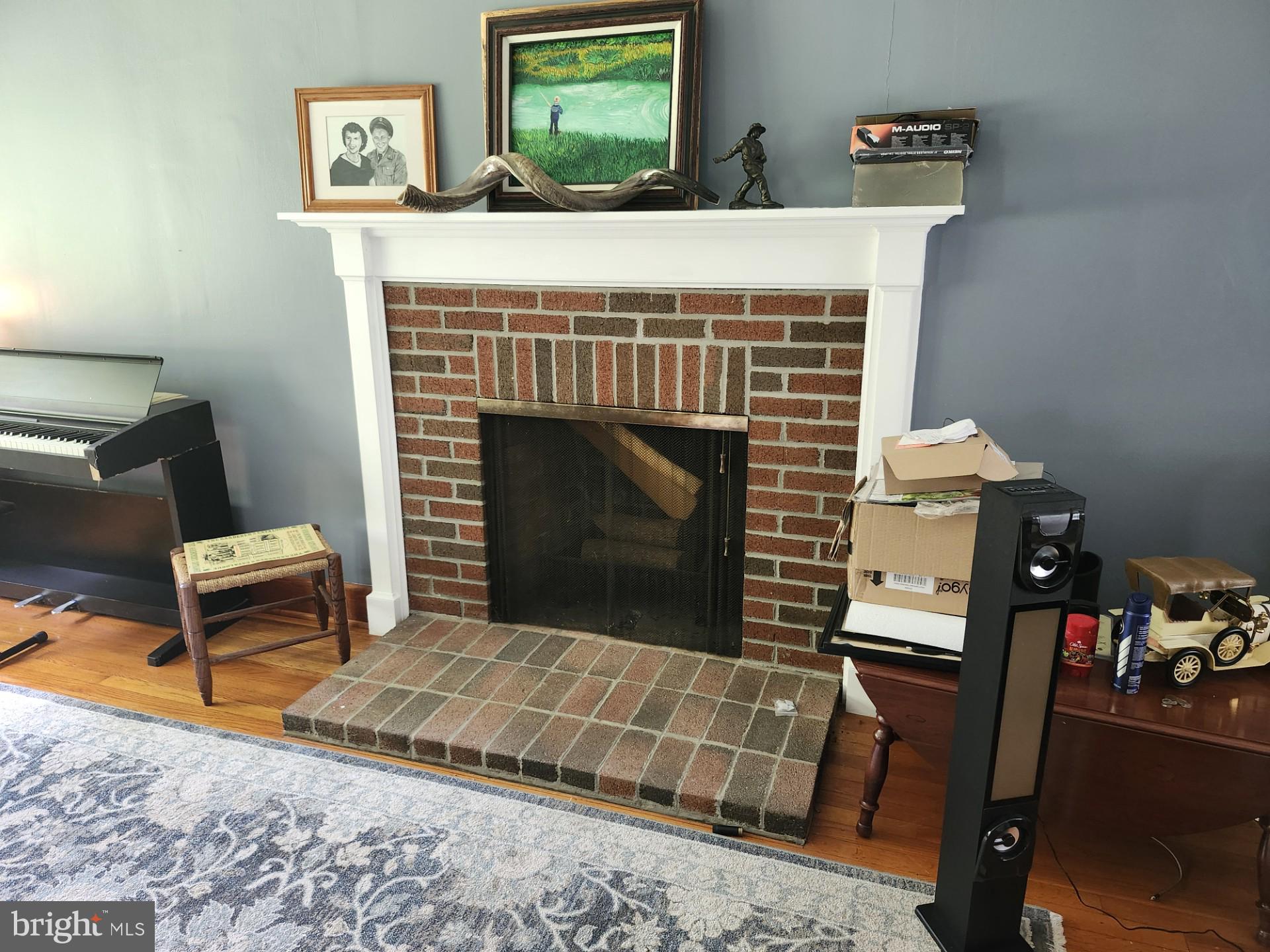 NONE UNRESTRICTED - Residential